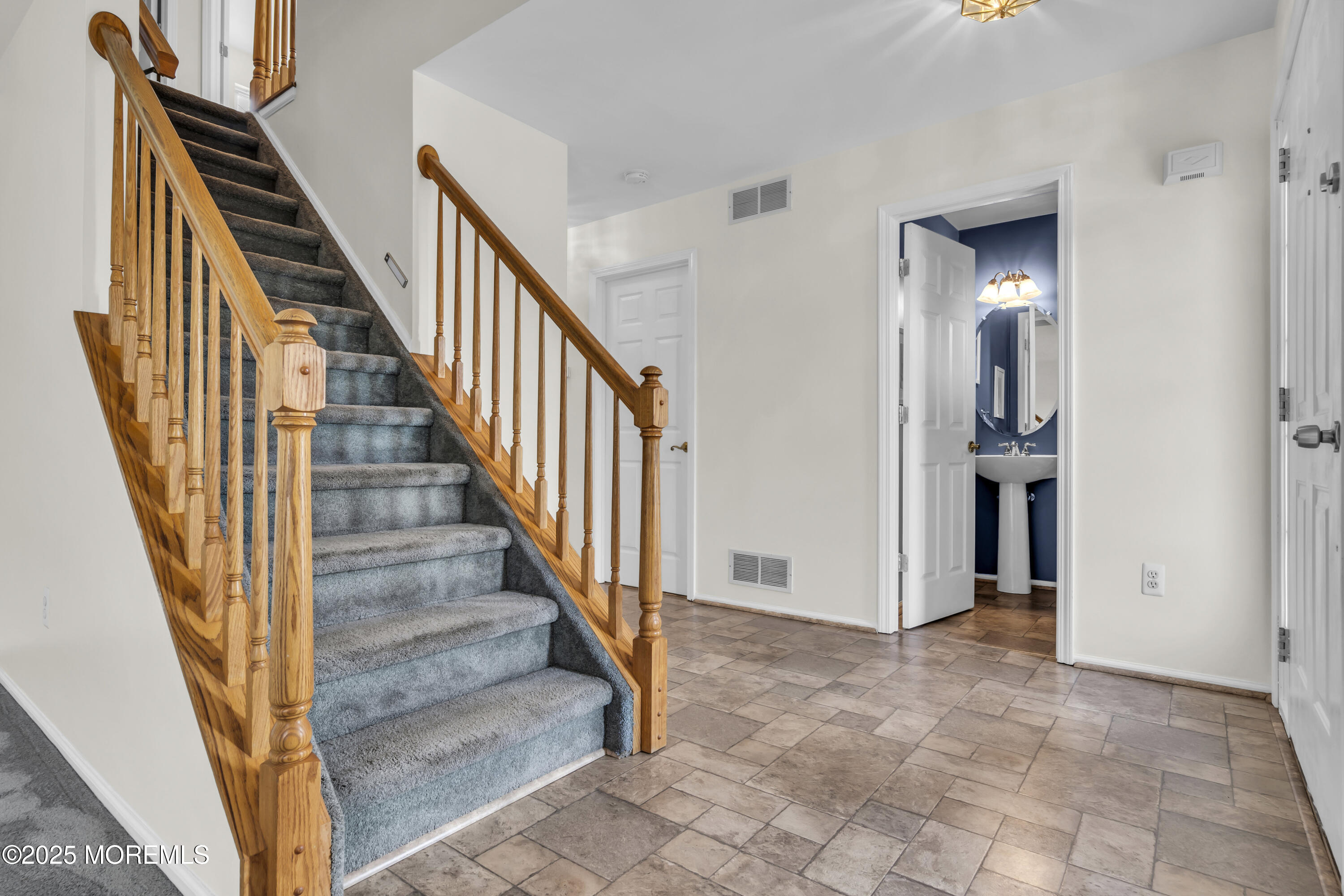 1054 Driftwood Avenue, Manahawkin, New Jersey image 9