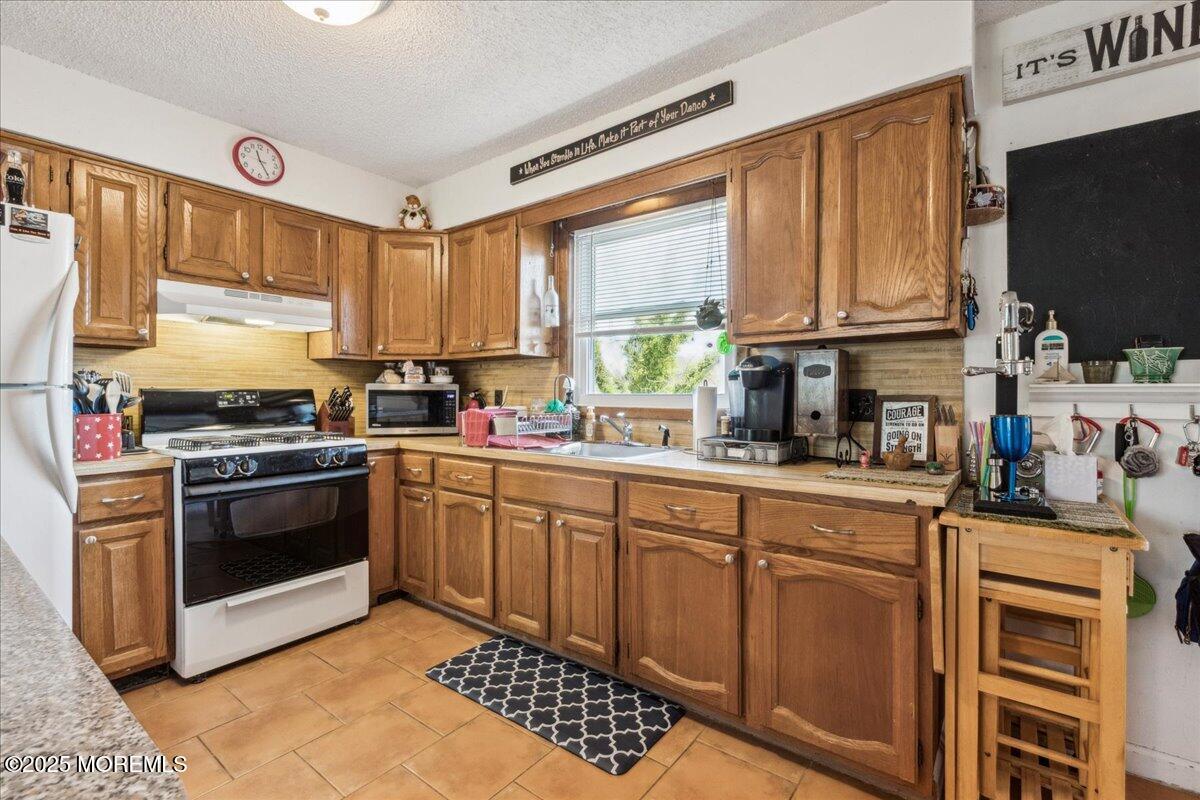 19 Acapulco Drive, Brick, New Jersey image 16