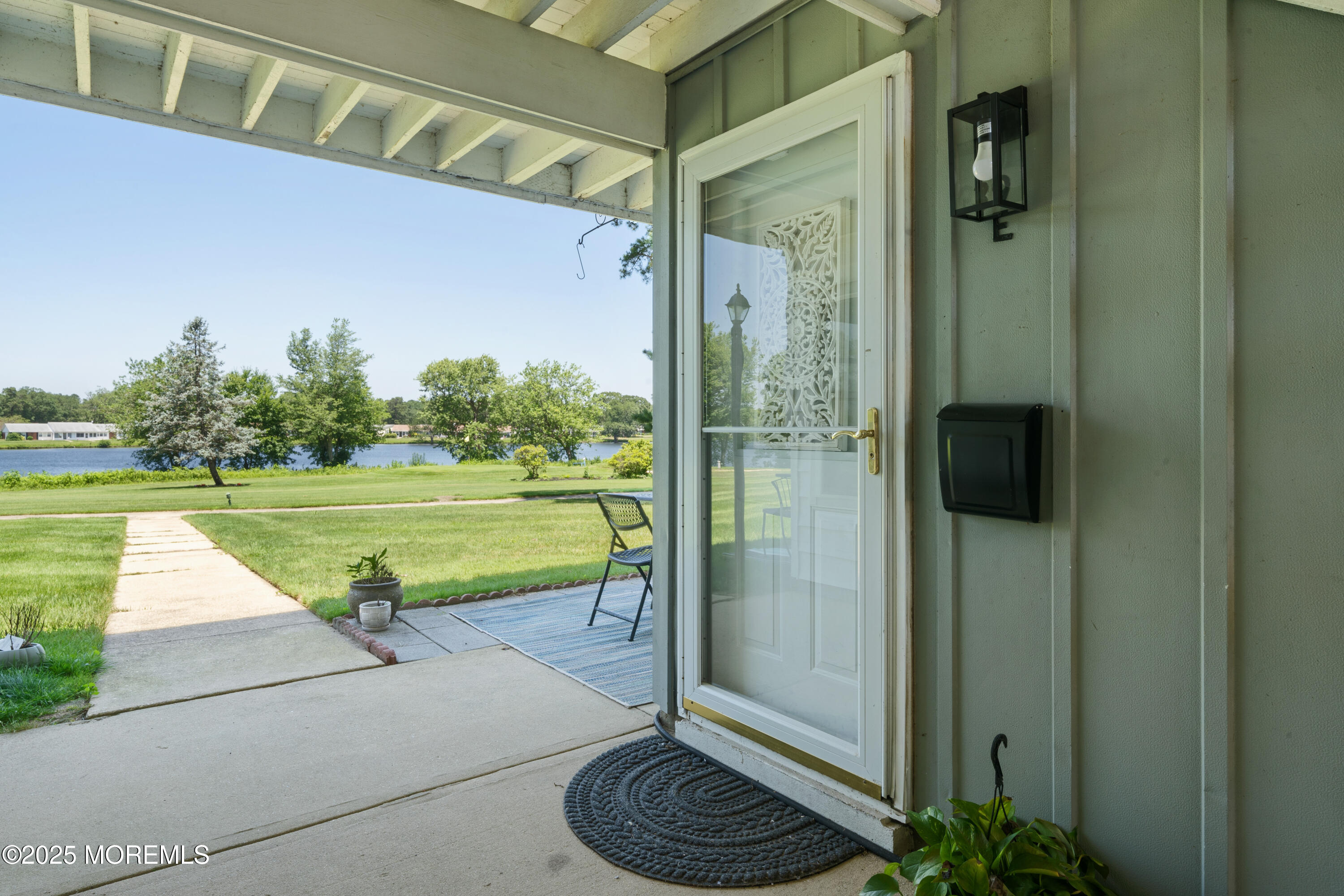 39 Cambridge Court E