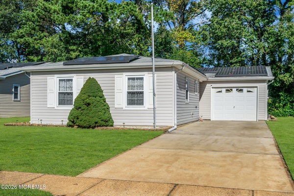 135 COURTSHIRE DR, BRICK, NJ 08723 - Image 4fbf2cded0d47be1409e9673434cf314/3226243519