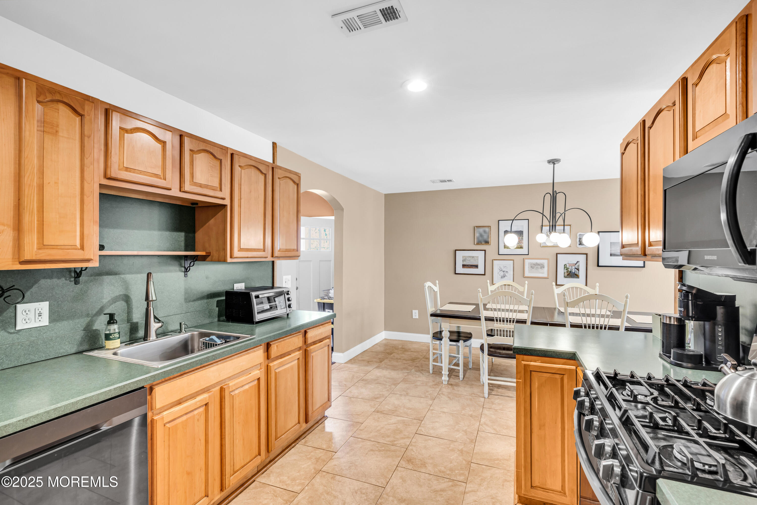 35 Chestnut Way Circle, Barnegat, New Jersey image 13