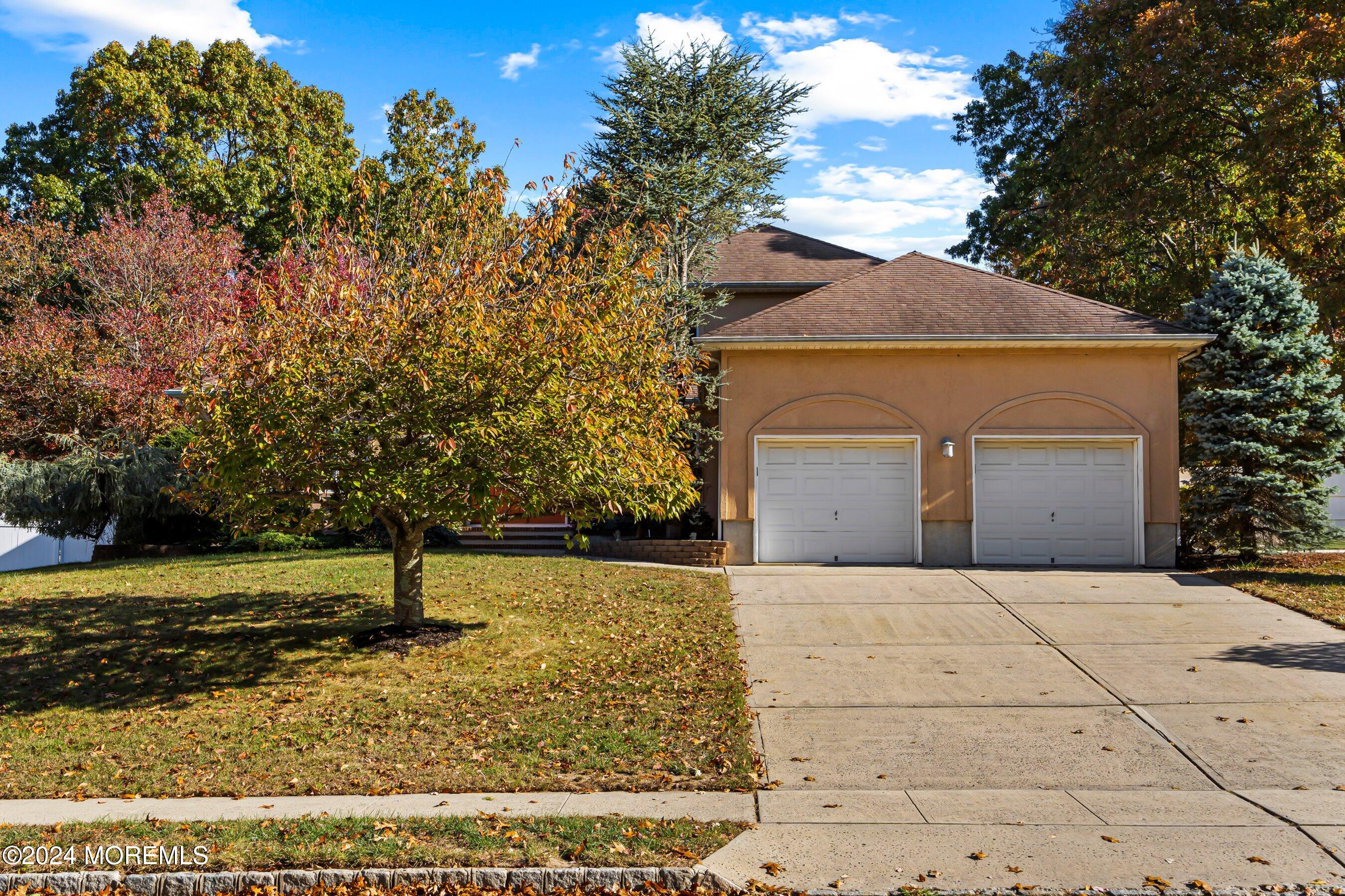 742 Rabbit Run, Brick, New Jersey image 3