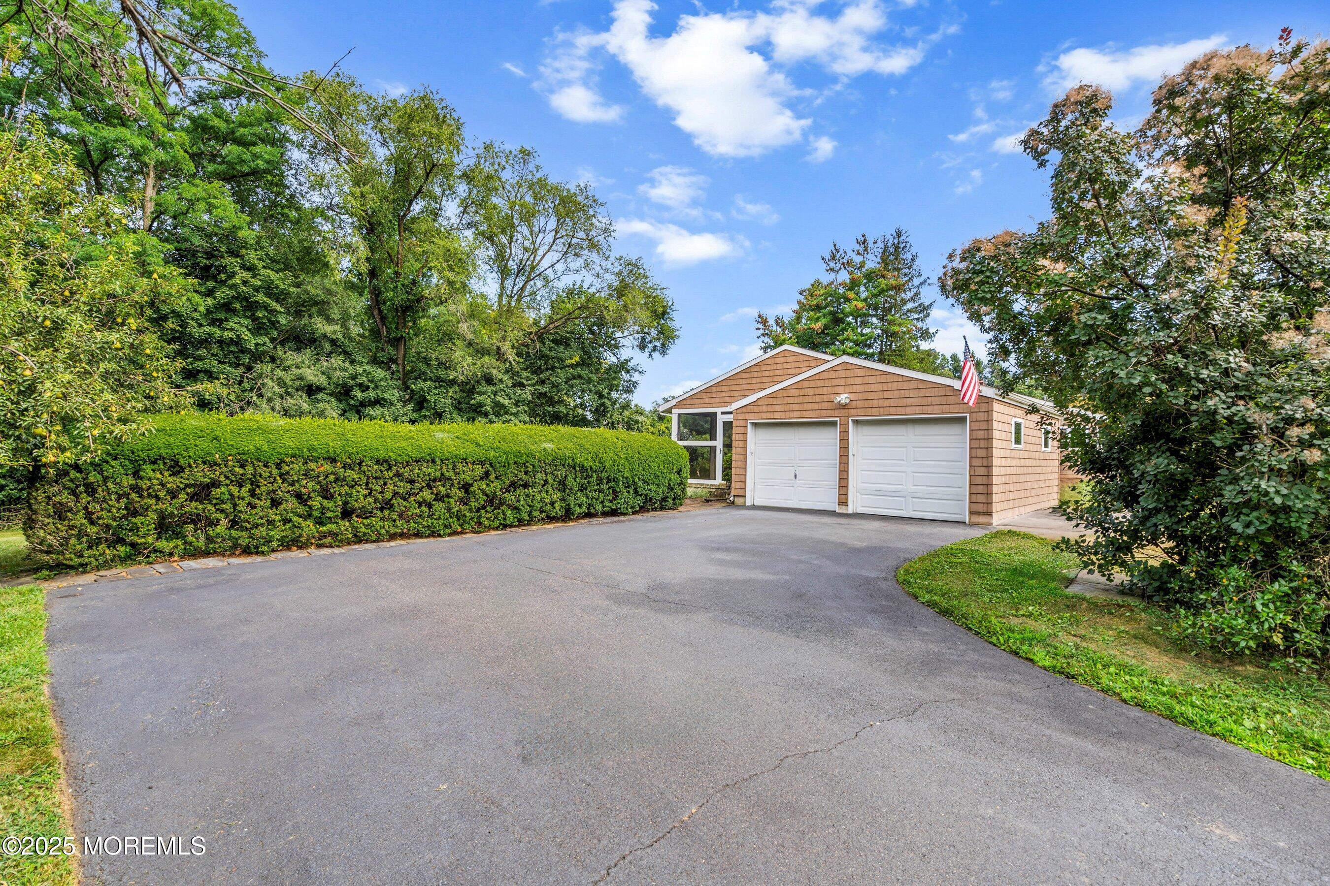 76 Cloverdale Circle