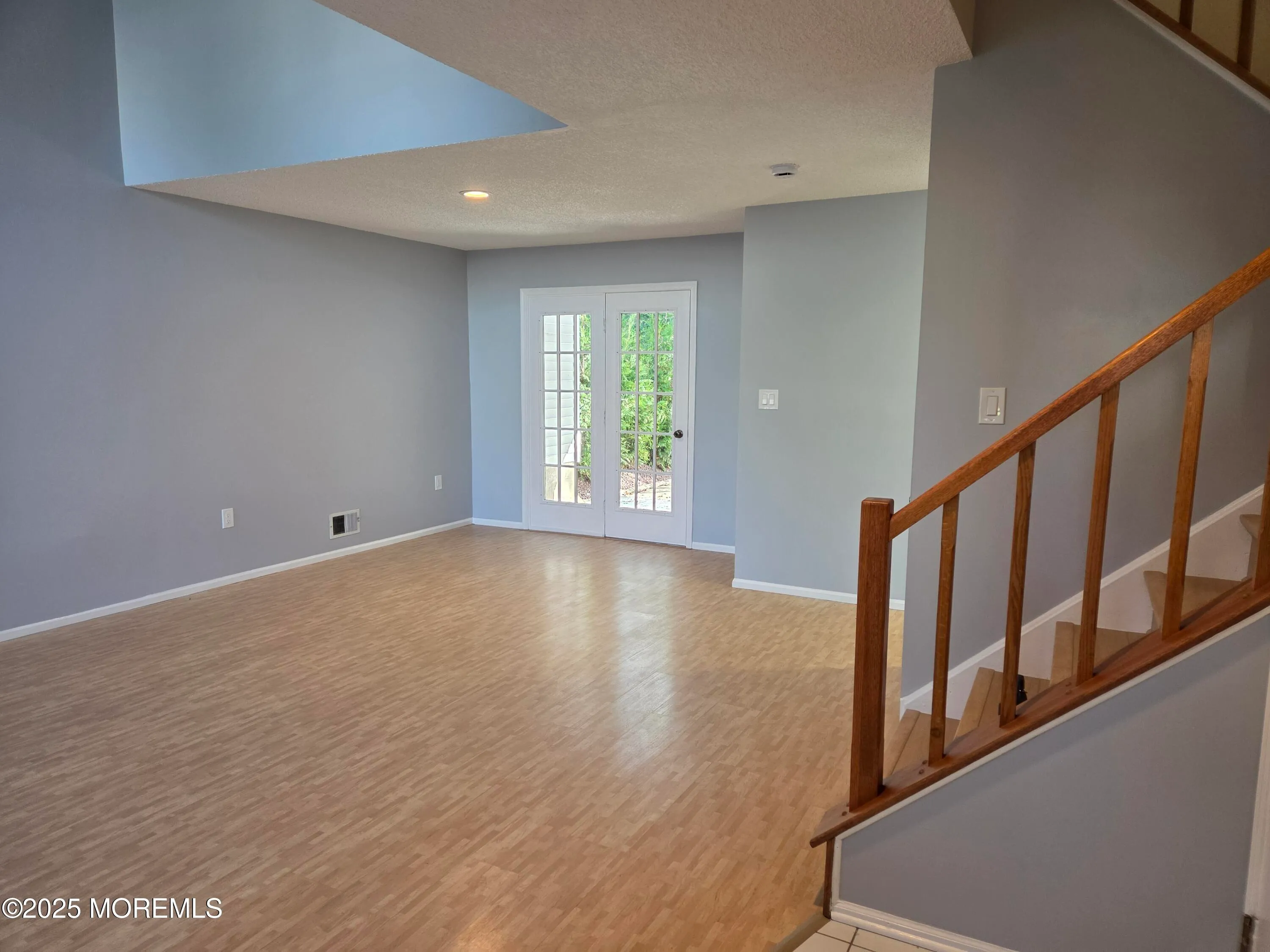 Freehold, New Jersey 07728, United States, 2 Bedrooms Bedrooms, ,3 BathroomsBathrooms,Residential,Active,228556