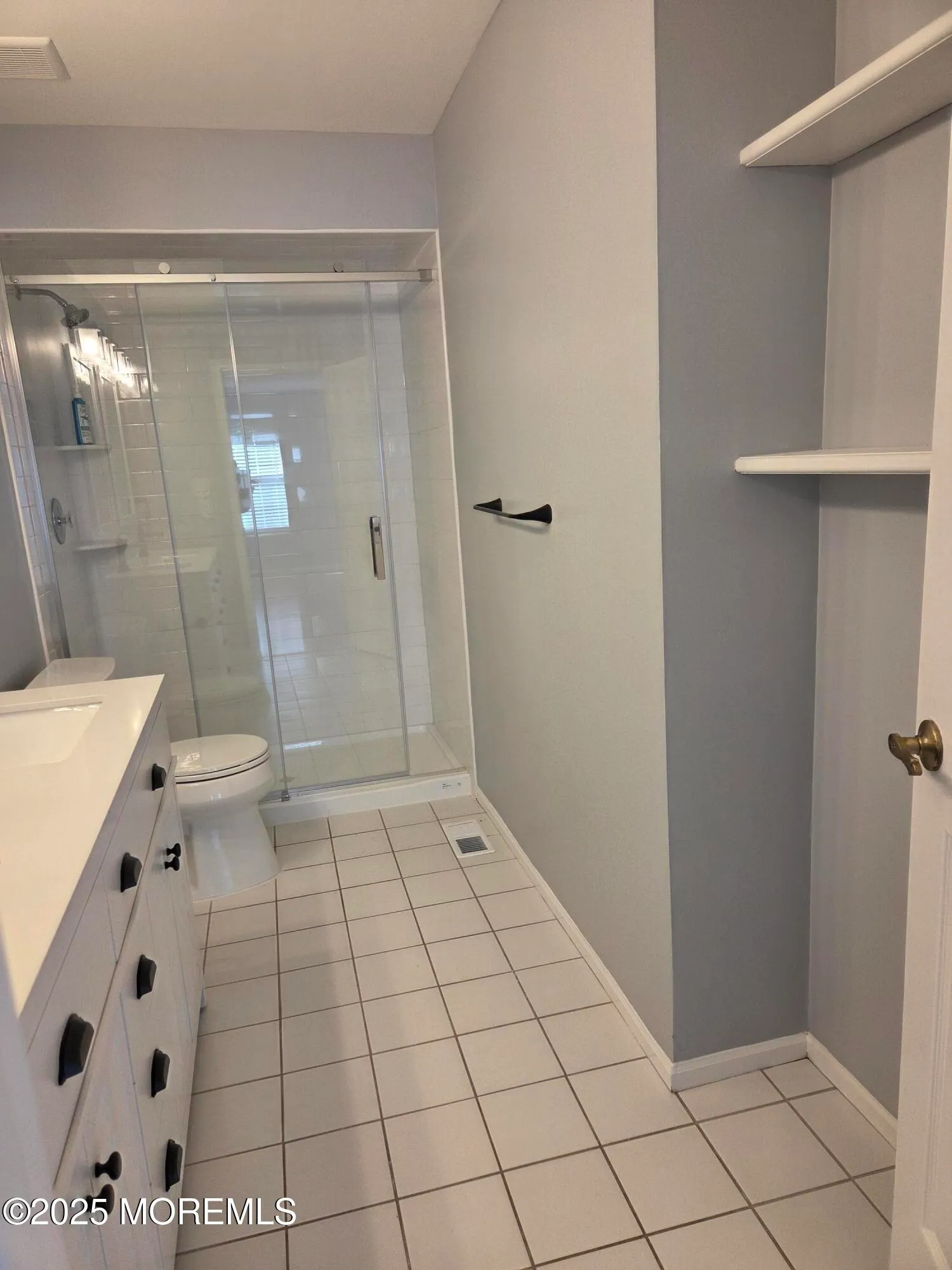 Freehold, New Jersey 07728, United States, 2 Bedrooms Bedrooms, ,3 BathroomsBathrooms,Residential,Active,228556