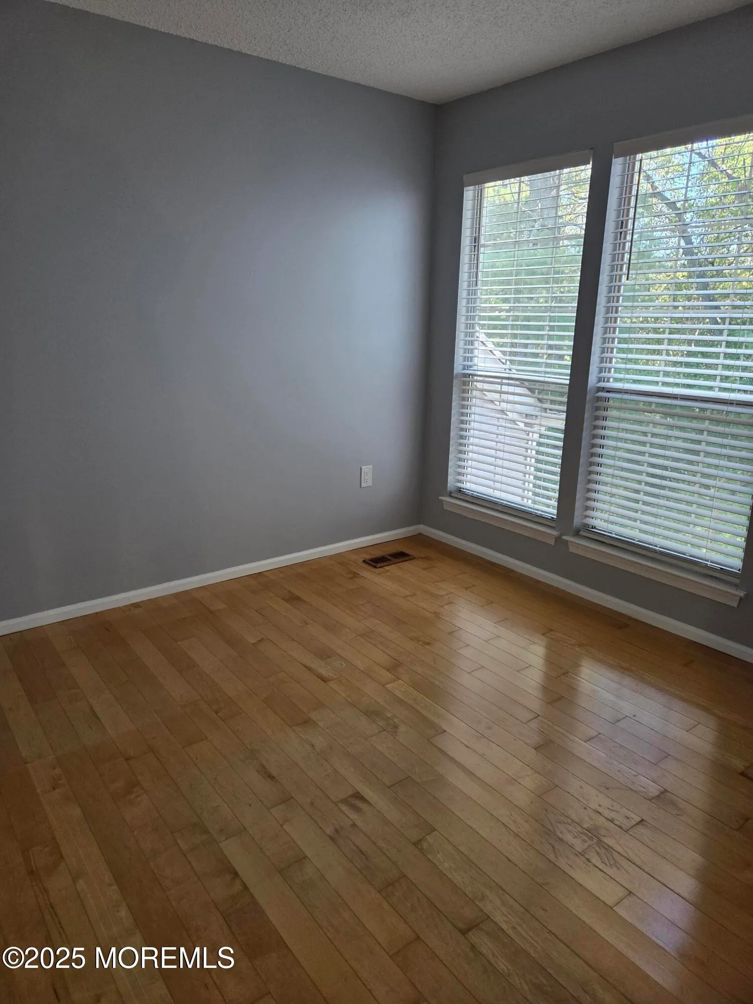 Freehold, New Jersey 07728, United States, 2 Bedrooms Bedrooms, ,3 BathroomsBathrooms,Residential,Active,228556