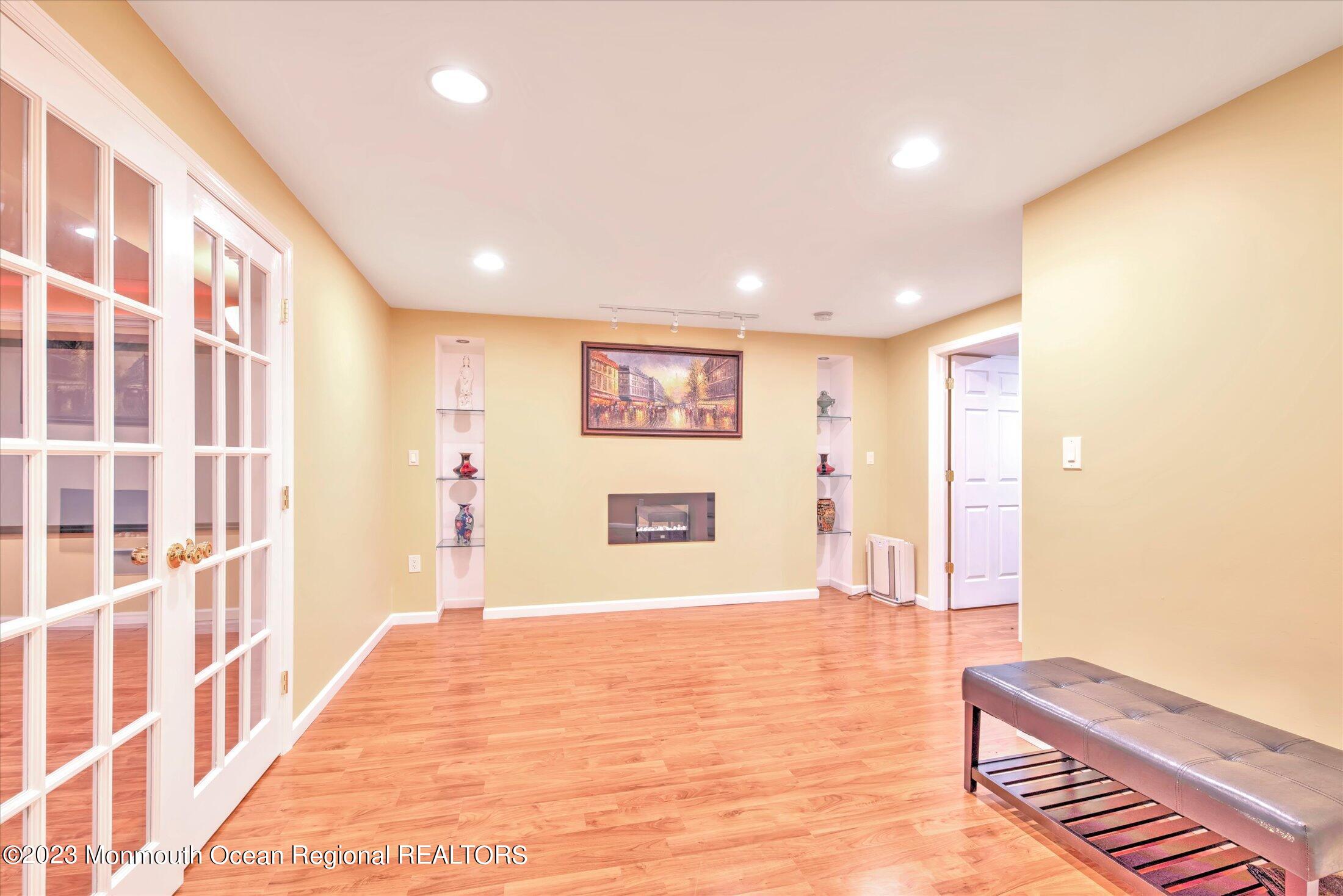 23 Stevenson Drive, Marlboro, New Jersey image 28