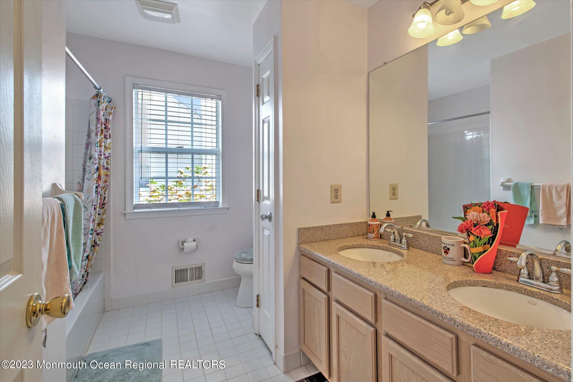 23 Stevenson Drive, Marlboro, New Jersey image 26