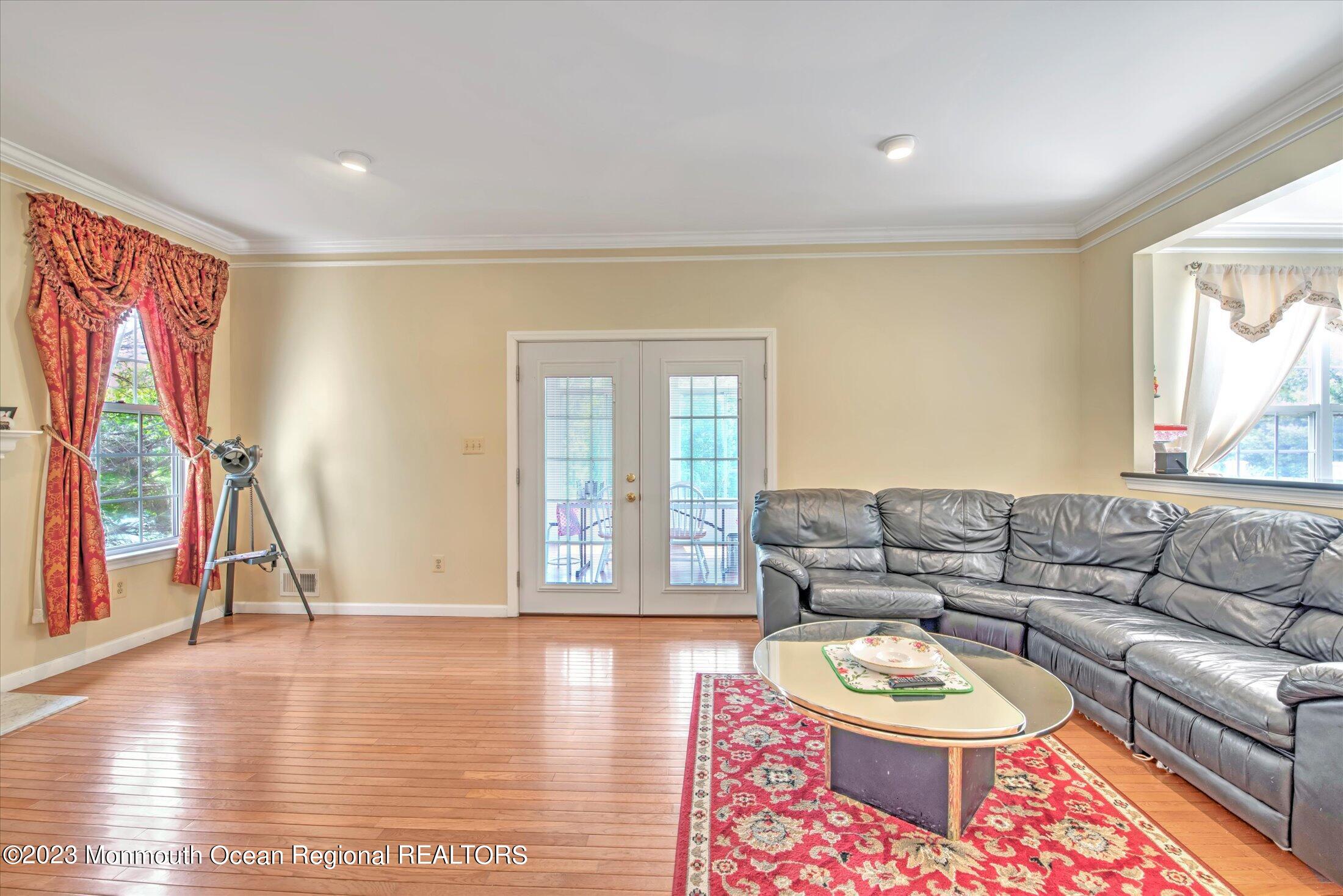 23 Stevenson Drive, Marlboro, New Jersey image 9