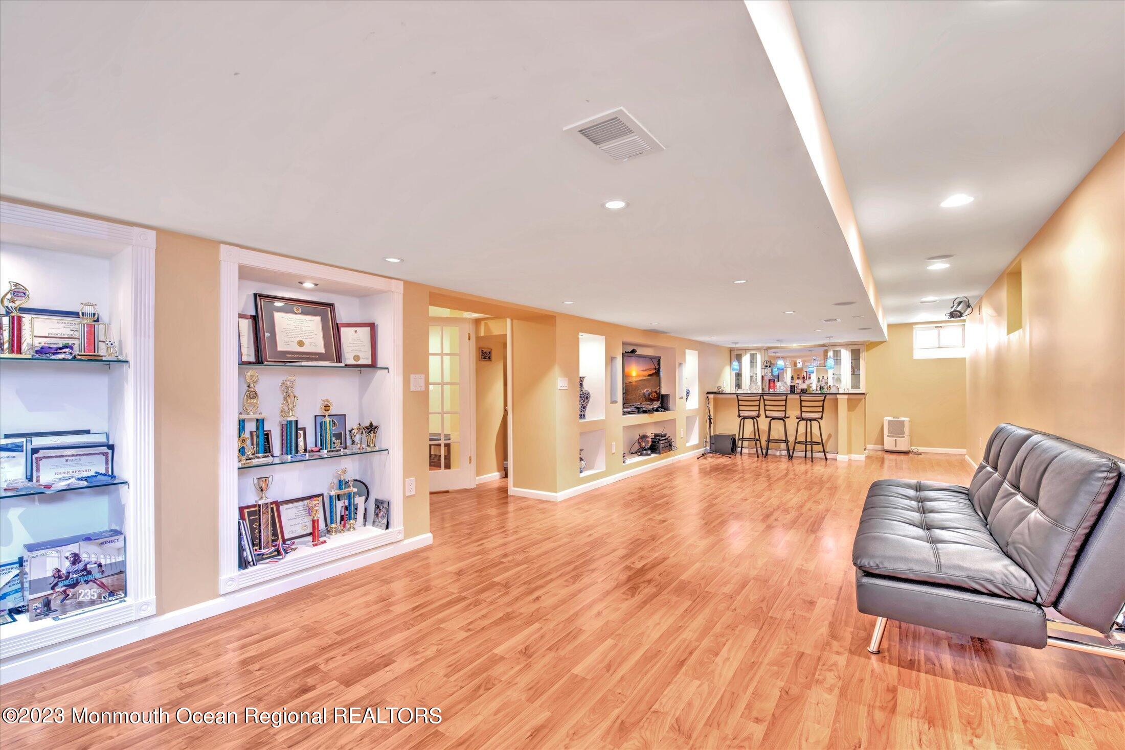 23 Stevenson Drive, Marlboro, New Jersey image 34