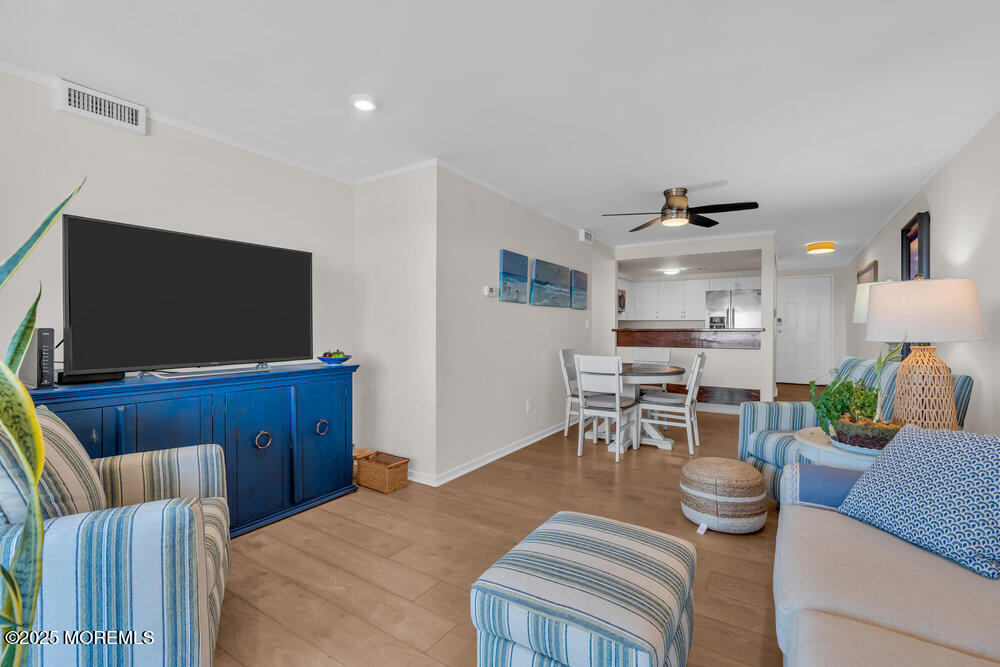 422 Ocean Avenue N 3j