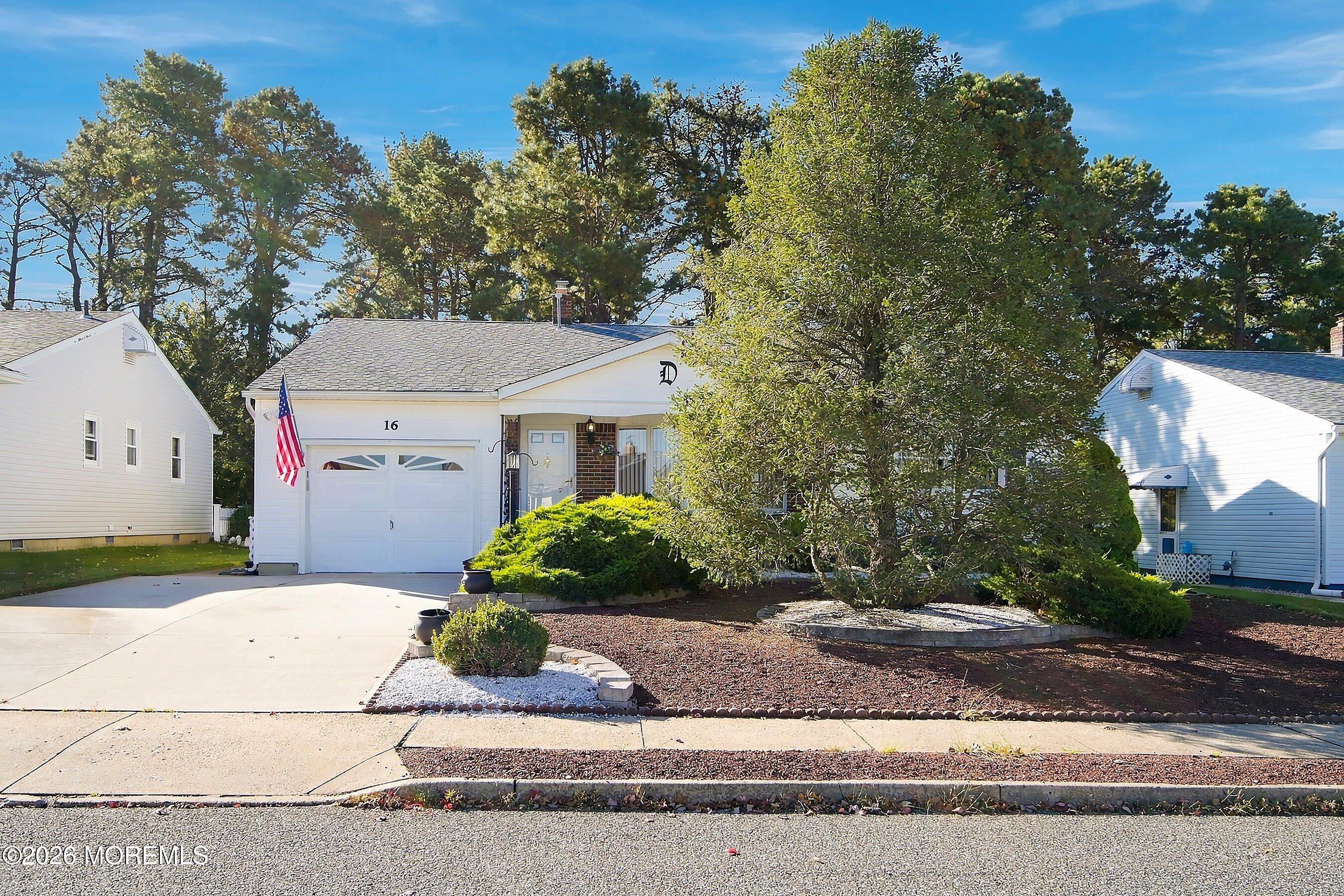 16 Westport Drive