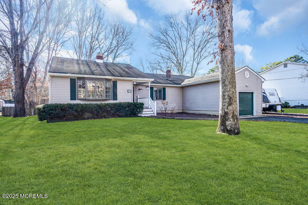 390 Frank Applegate Road