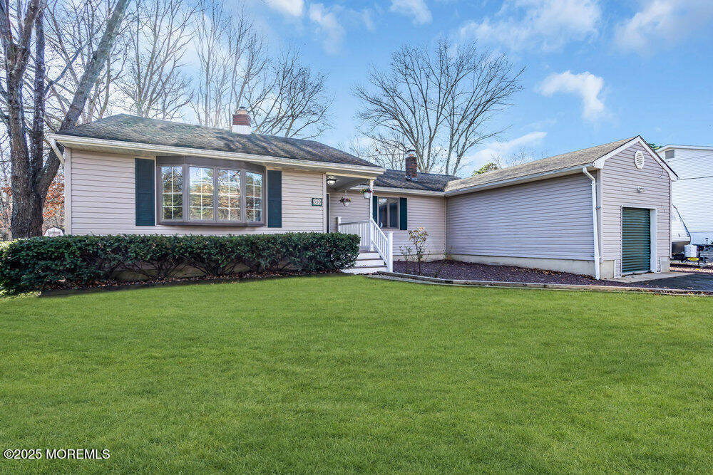 390 Frank Applegate Road