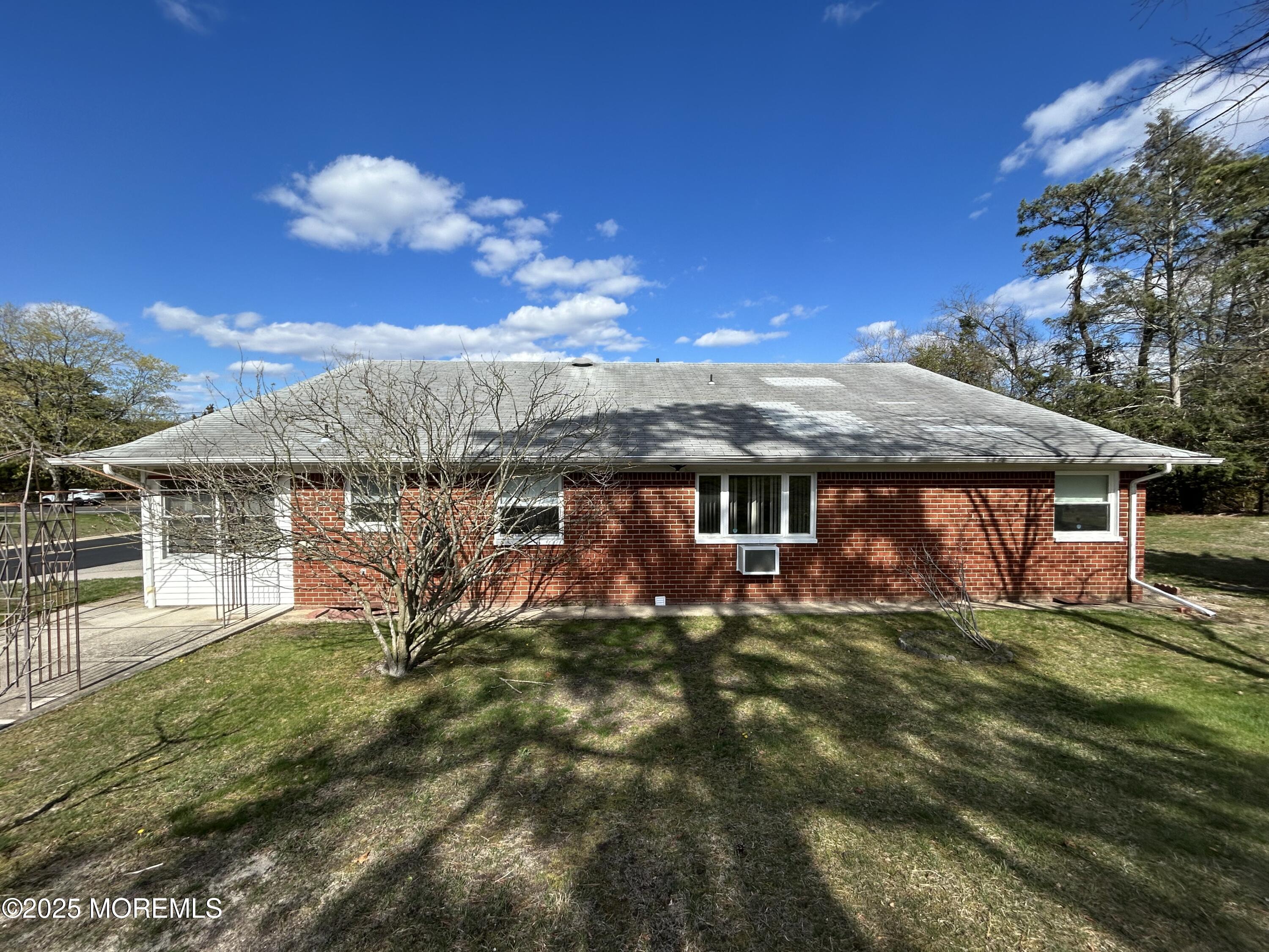 127B Tulip Court, Whiting, New Jersey image 3
