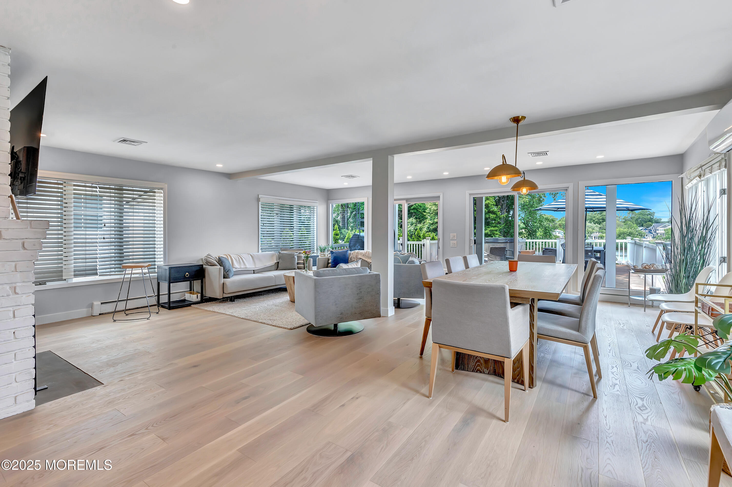 637 Beacon Boulevard