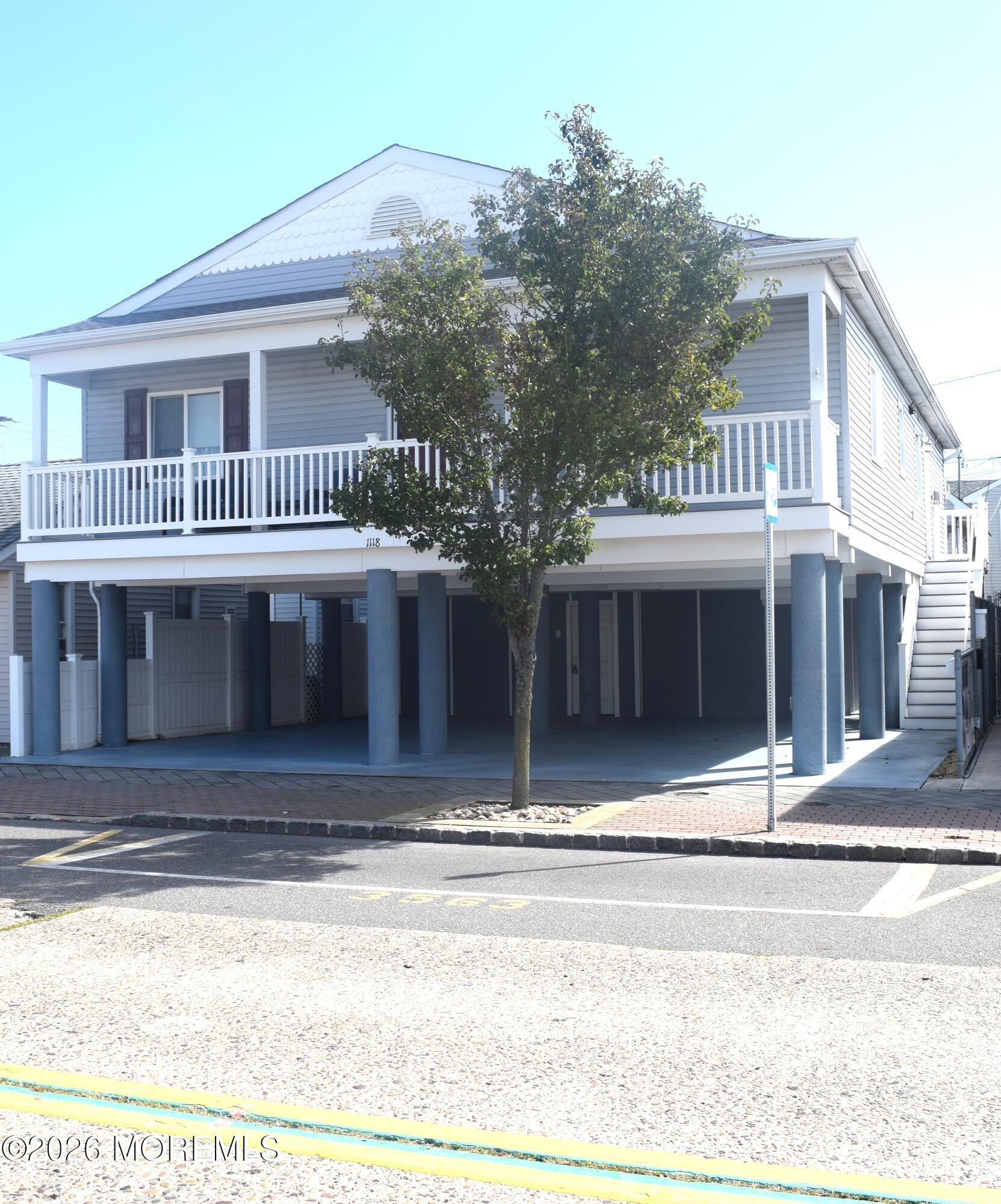 1118 Boulevard