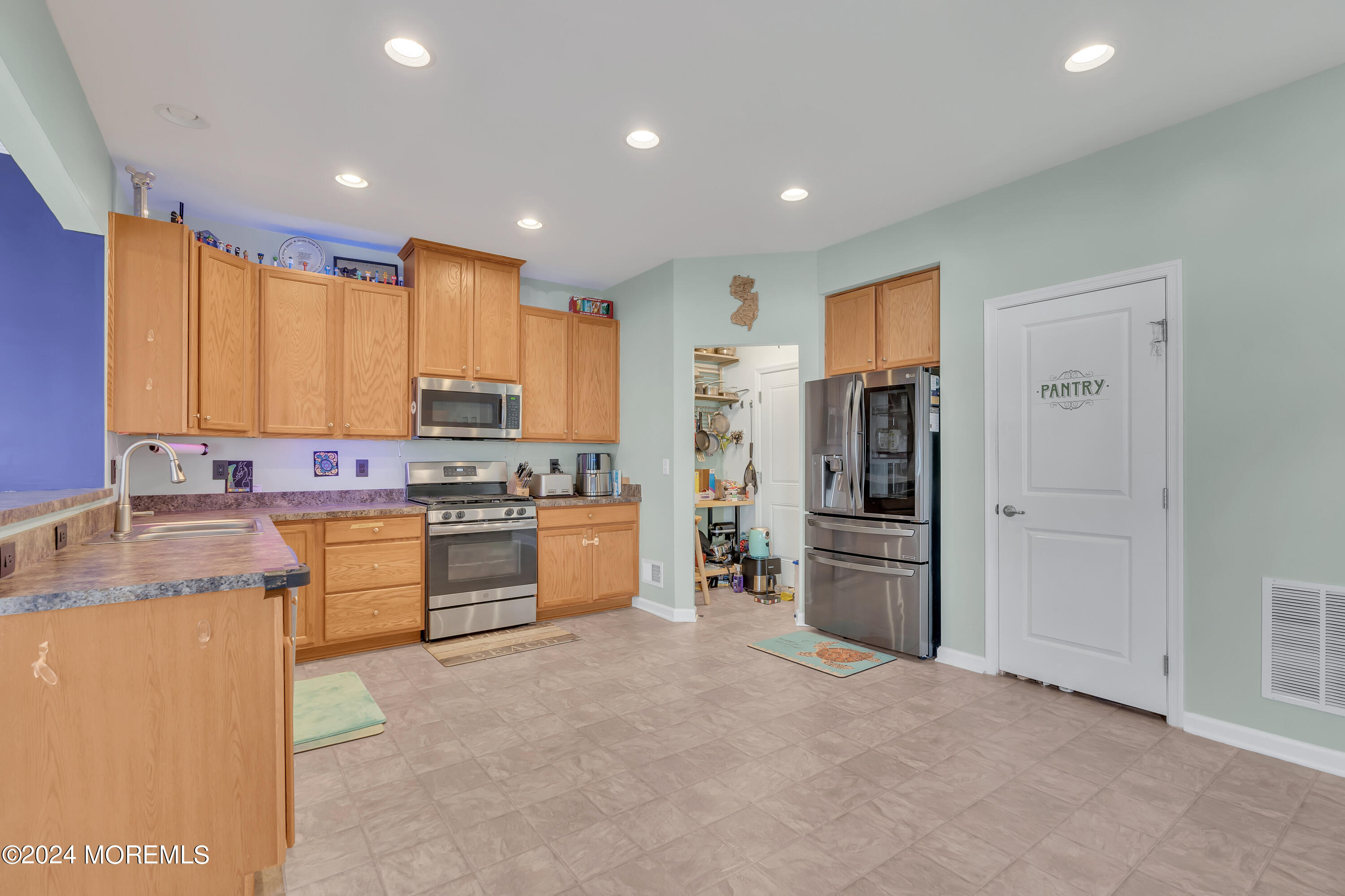 106 Nautilus Drive, Barnegat, New Jersey image 4