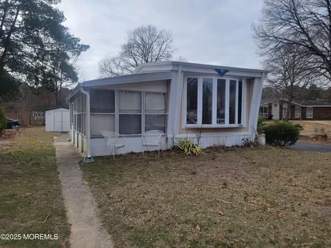 MLS: 22507288