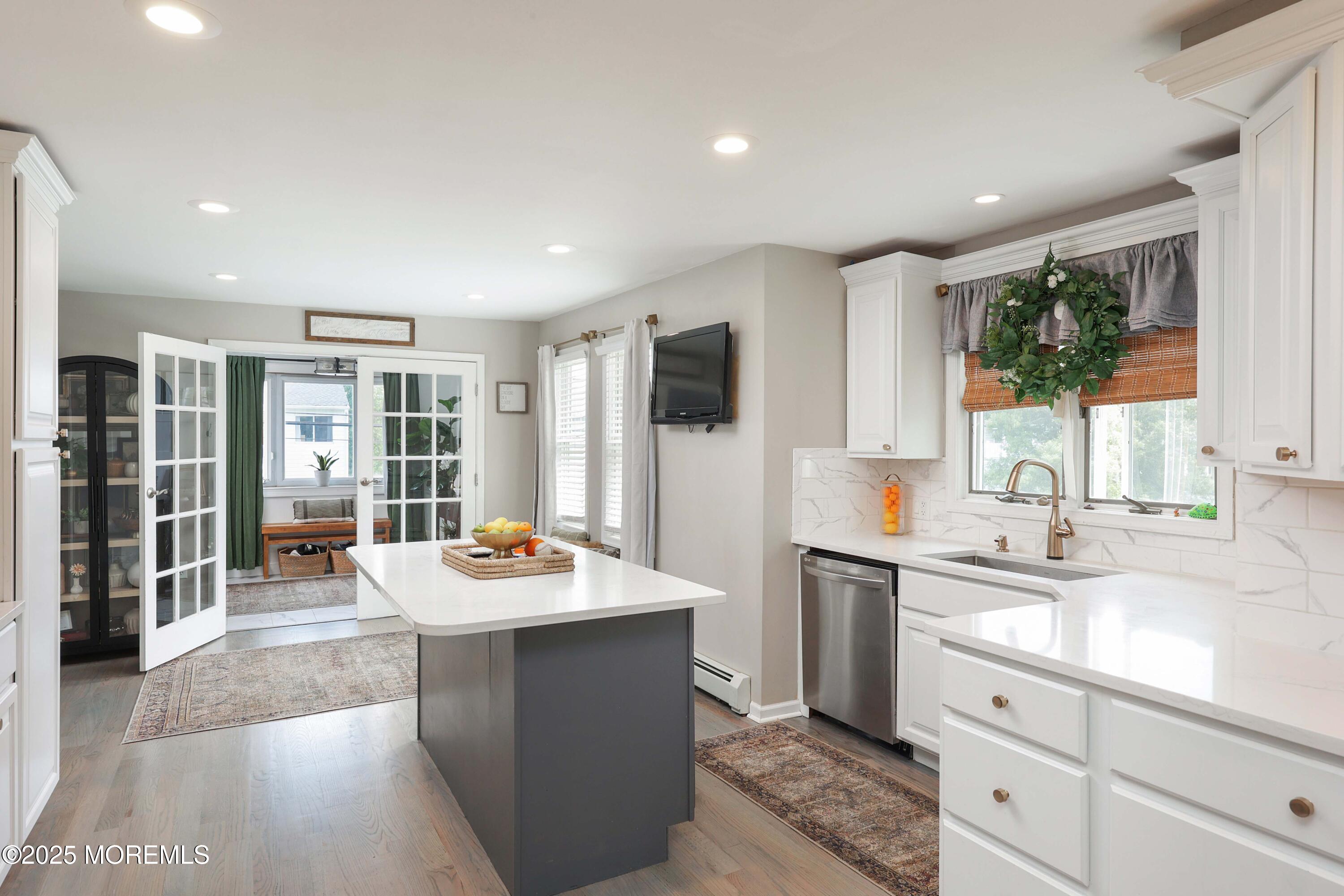 657 Bray Avenue, Port Monmouth, New Jersey image 7