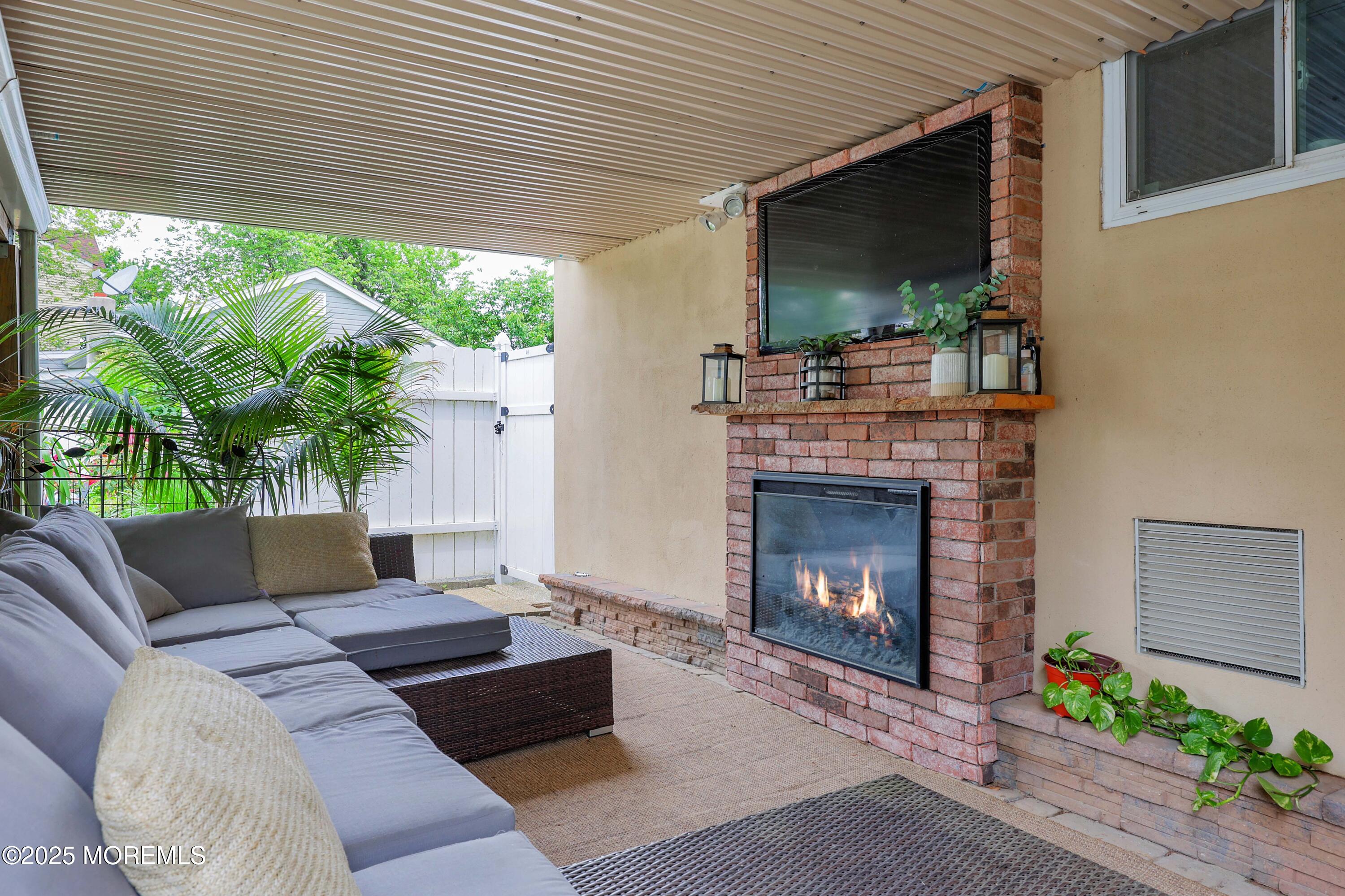 657 Bray Avenue, Port Monmouth, New Jersey image 22
