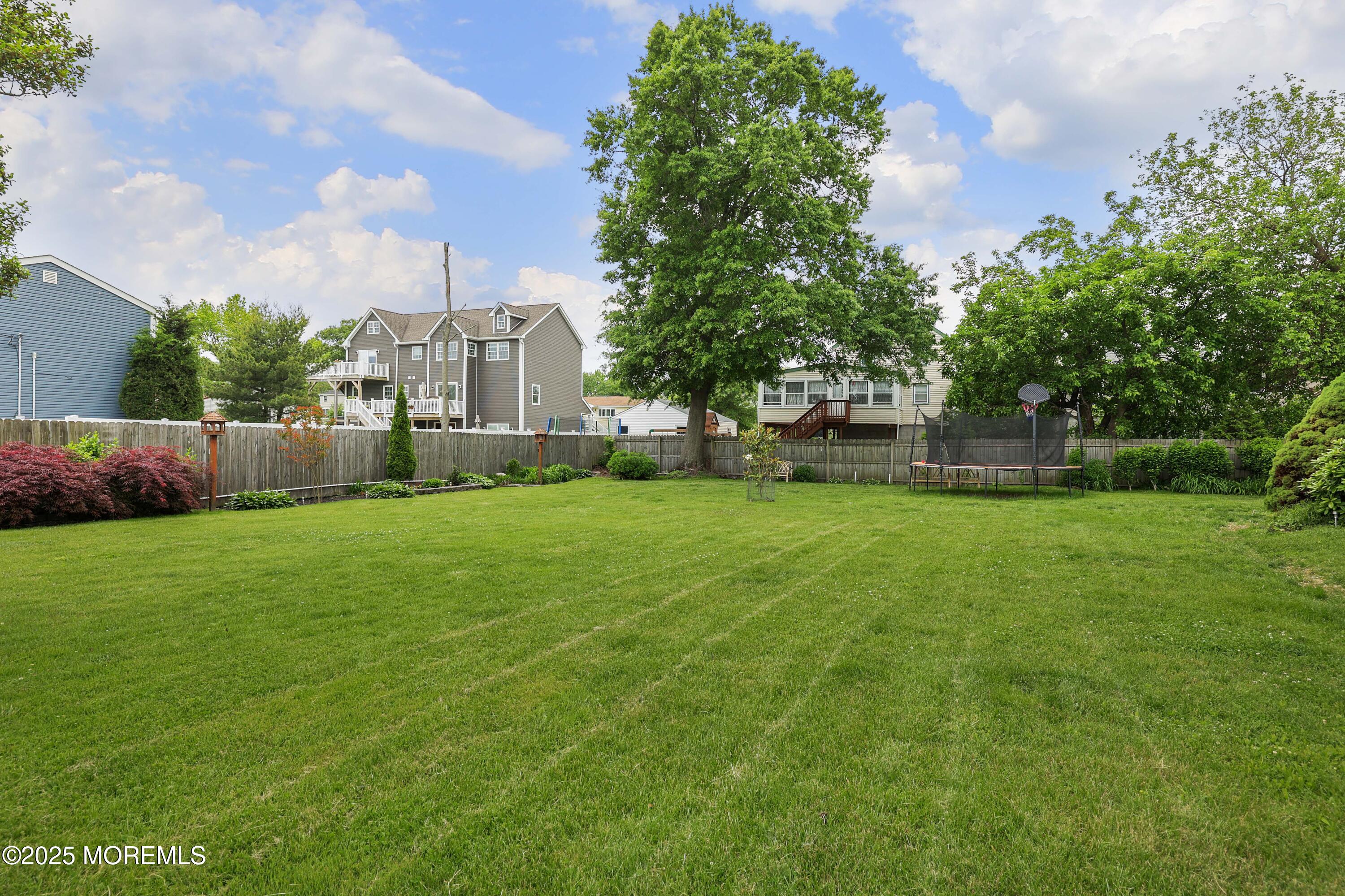 657 Bray Avenue, Port Monmouth, New Jersey image 30