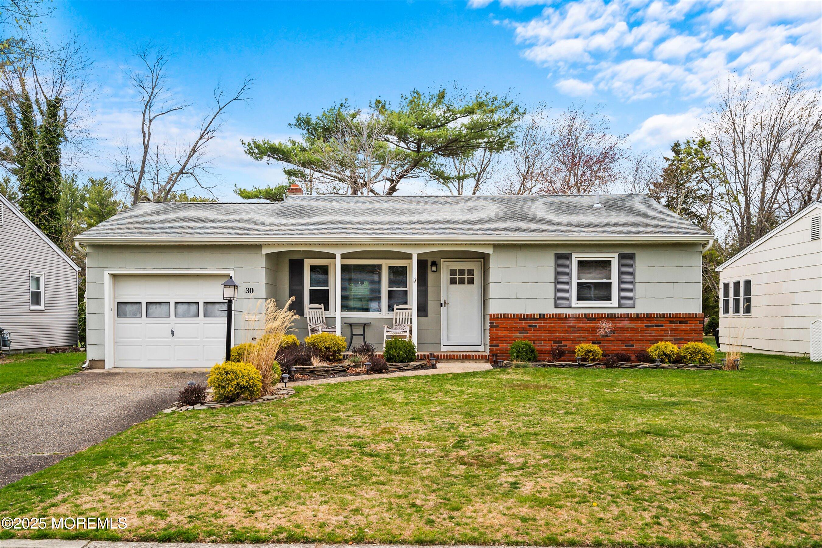 30 Edinburgh Drive, Toms River, New Jersey image 1