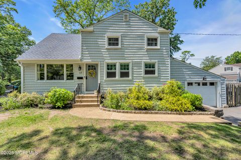 17 Maplewood Drive Middletown NJ 07748