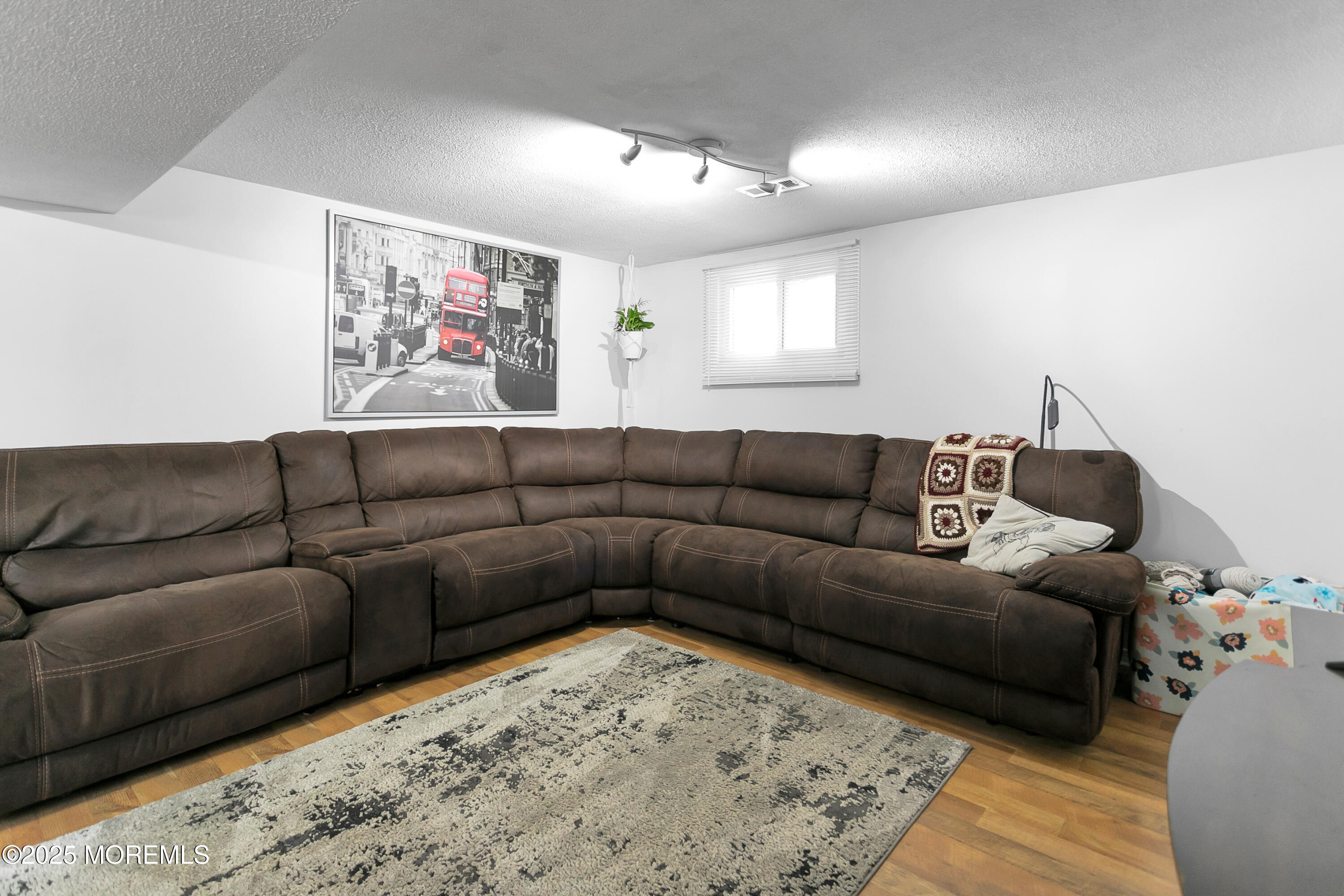 11 Woodside Drive, Red Bank, New Jersey image 28