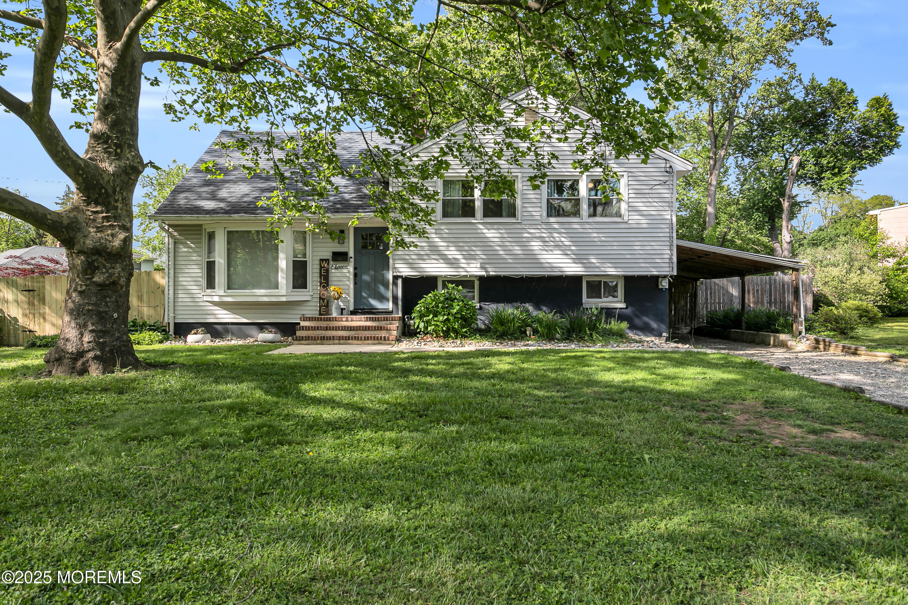11 Woodside Drive, Red Bank, New Jersey image 1