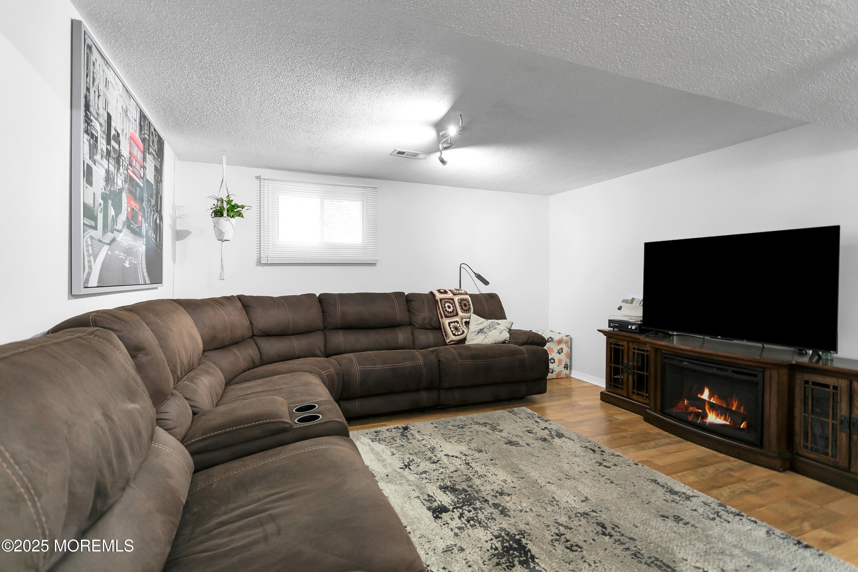 11 Woodside Drive, Red Bank, New Jersey image 27