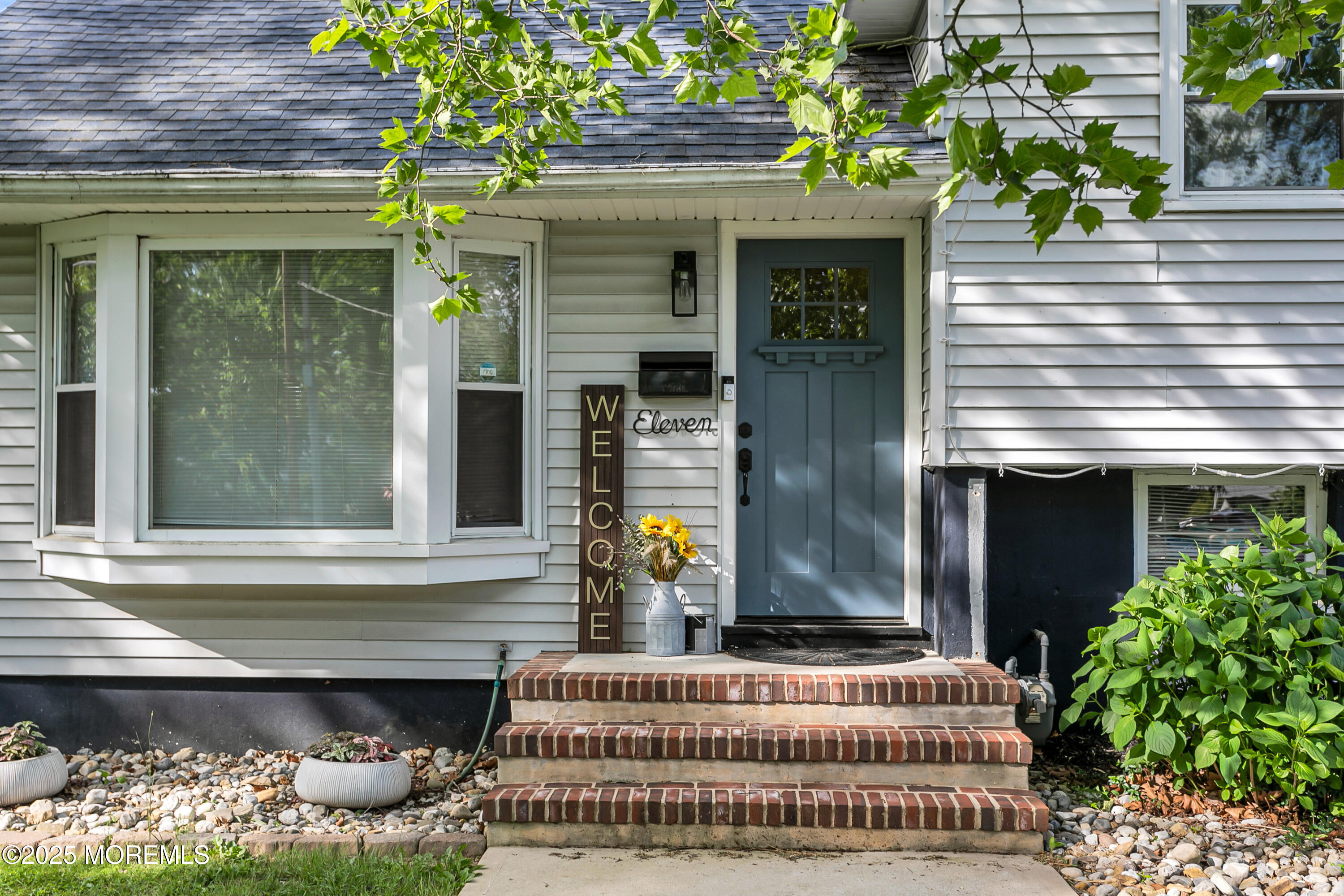 11 Woodside Drive