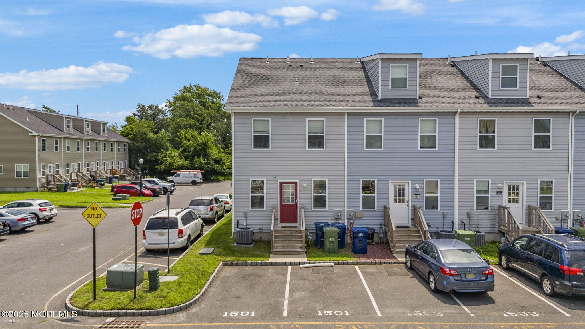 1501 Cherry Lane