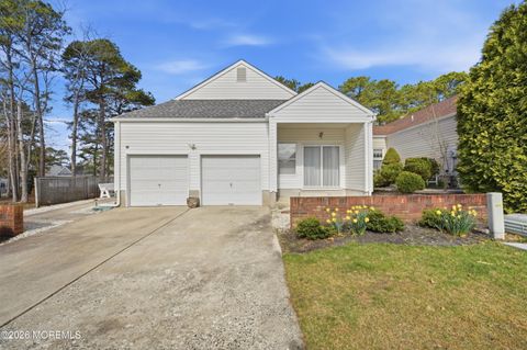 76 Summerhill Drive Manahawkin NJ 08050