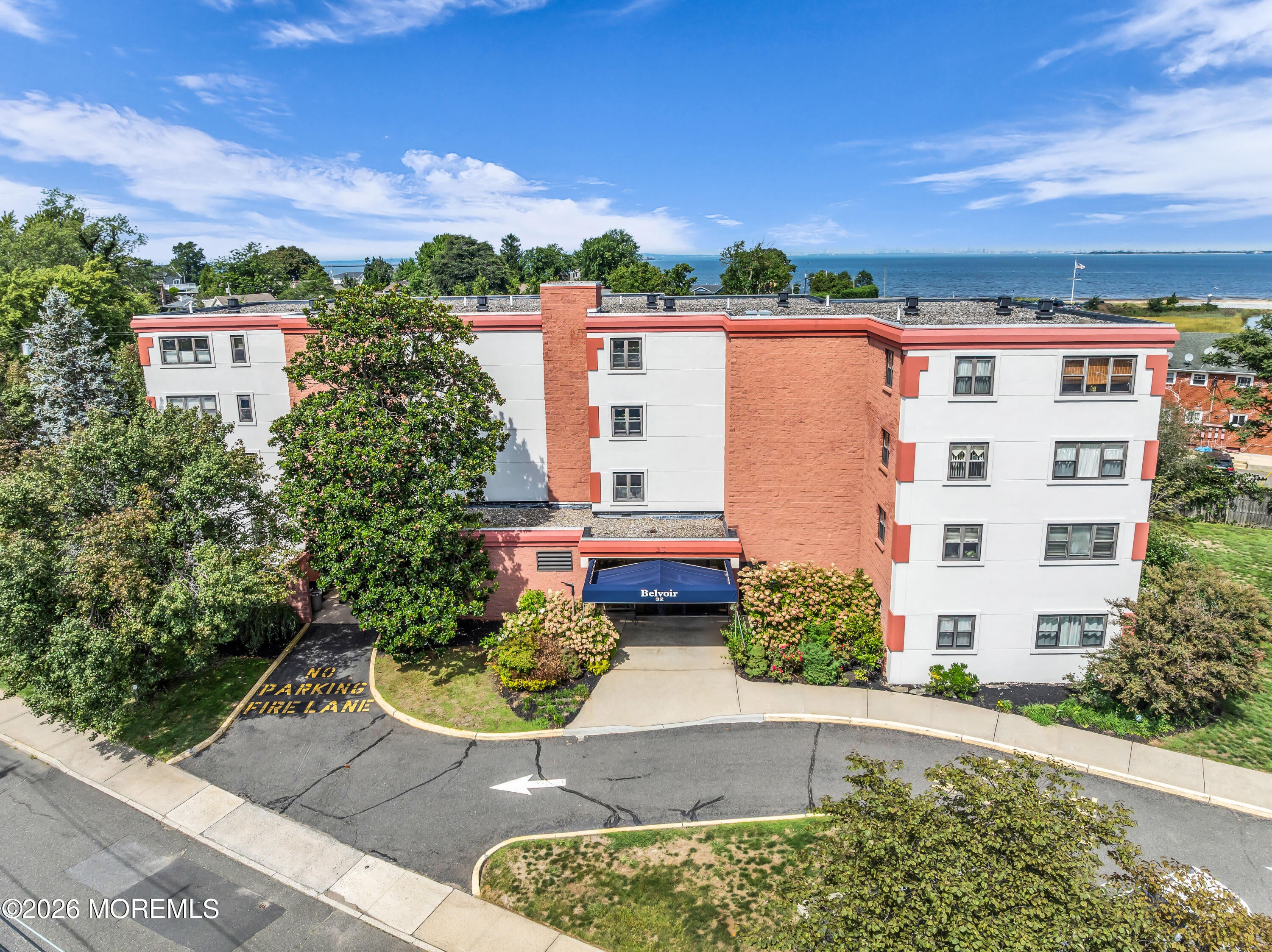 32 Center Avenue 3