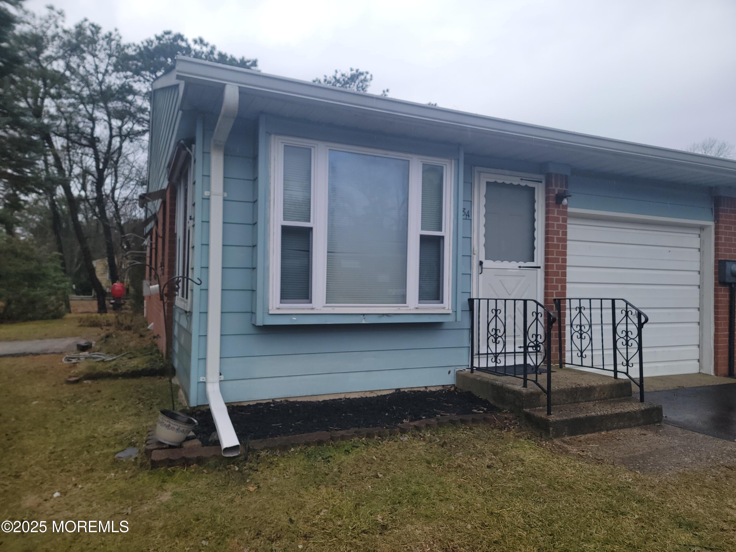 28 A Yorktowne Parkway