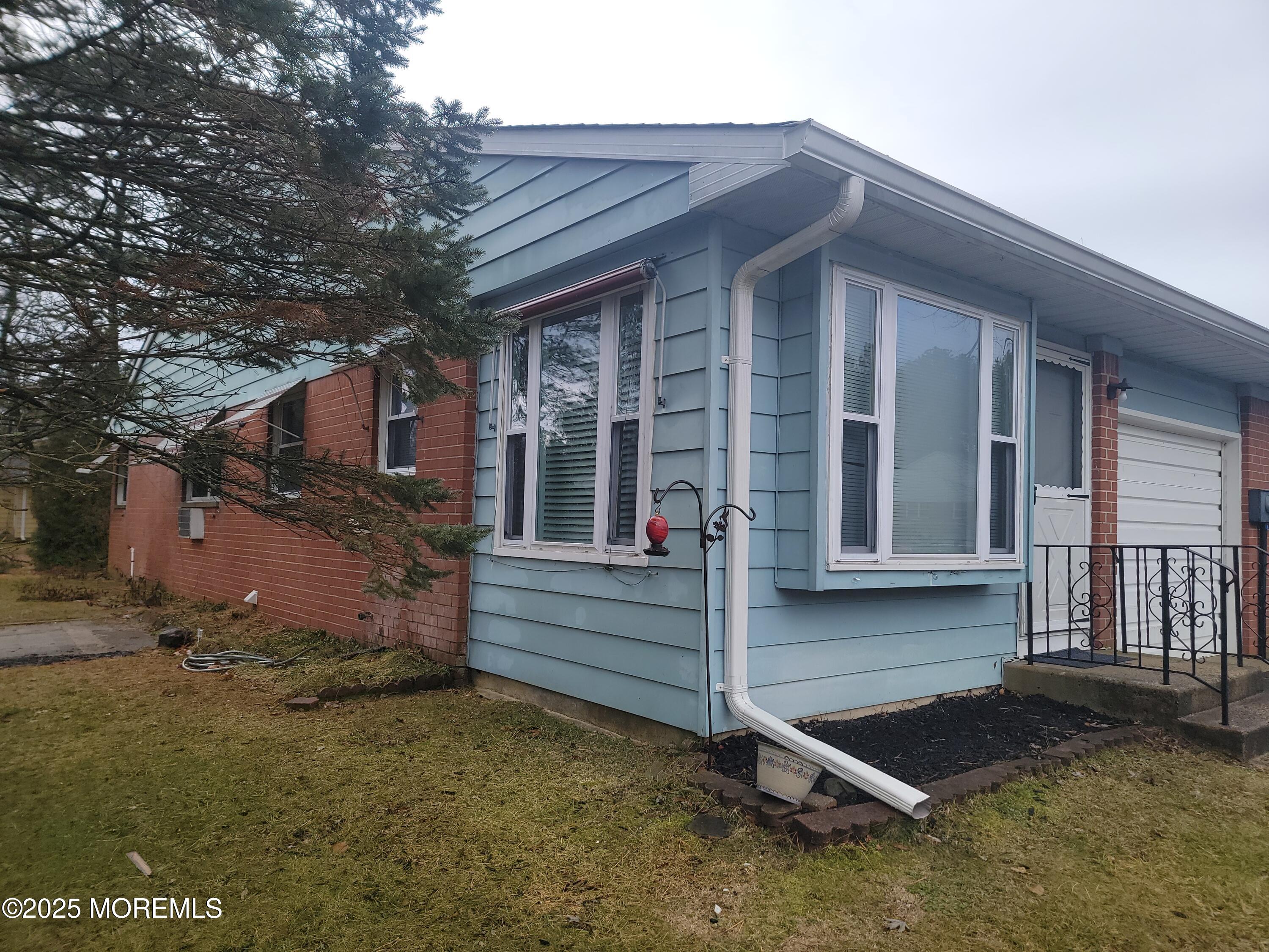 28 A Yorktowne Parkway