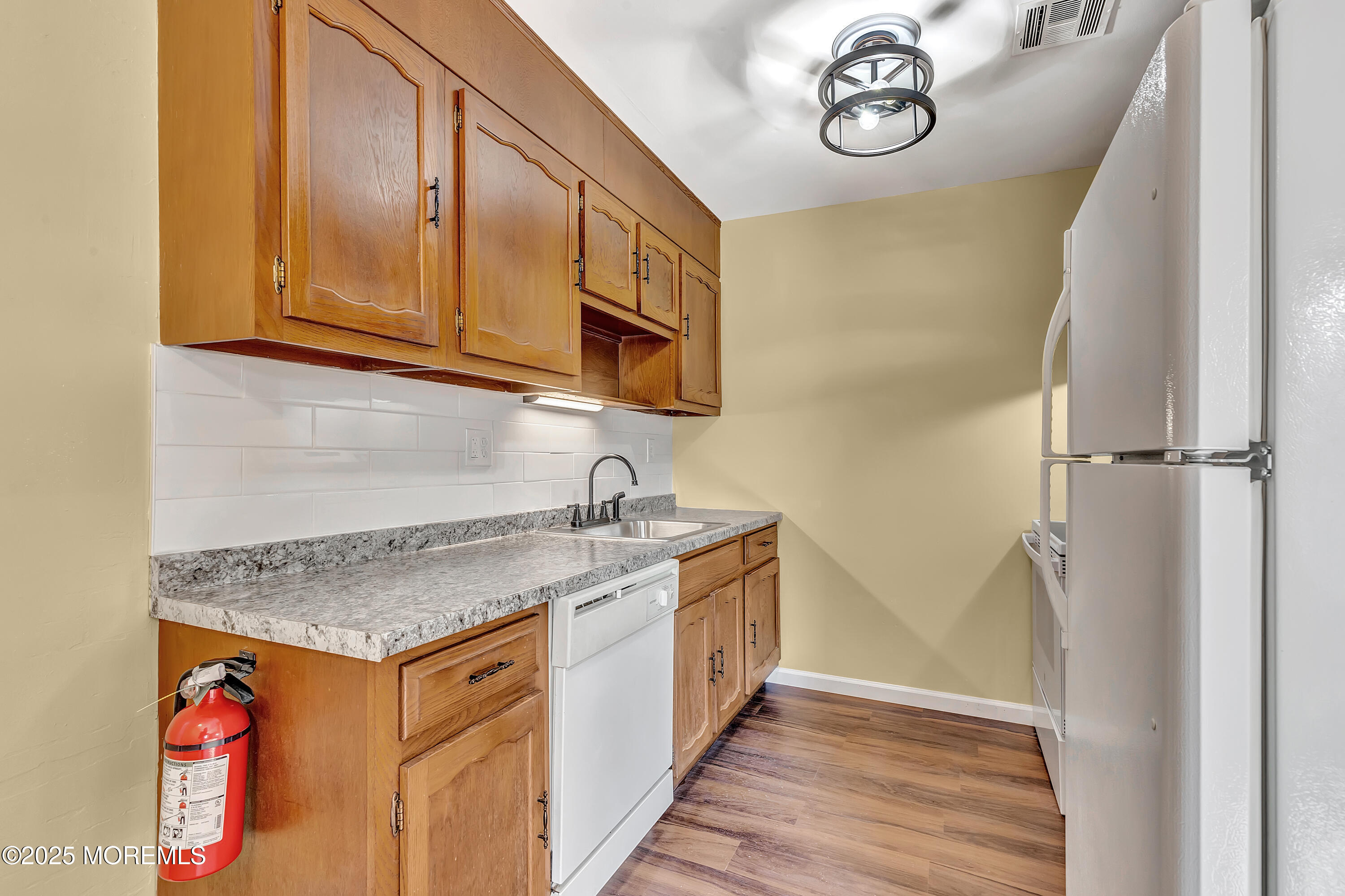 885A Inverness Court, Lakewood, New Jersey image 14