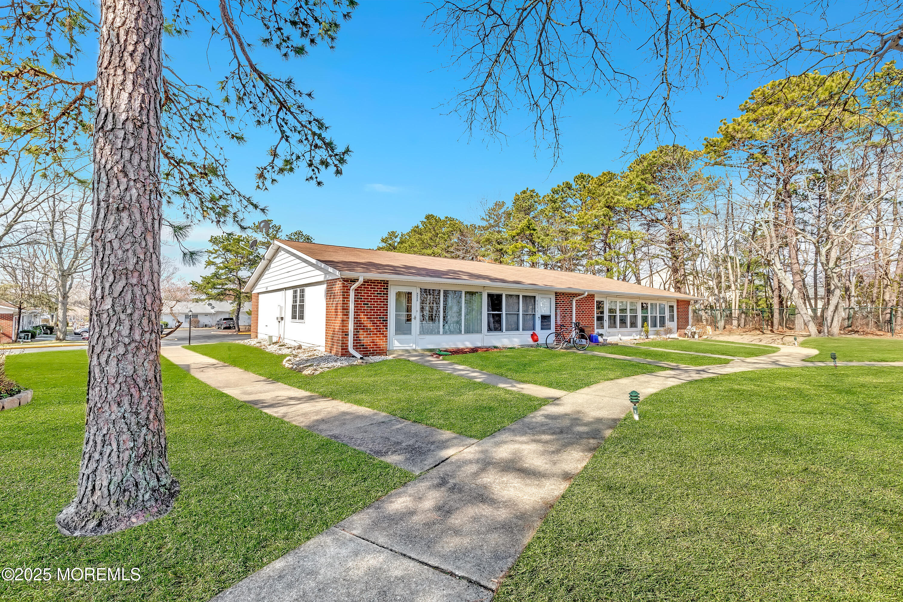 885A Inverness Court, Lakewood, New Jersey image 1