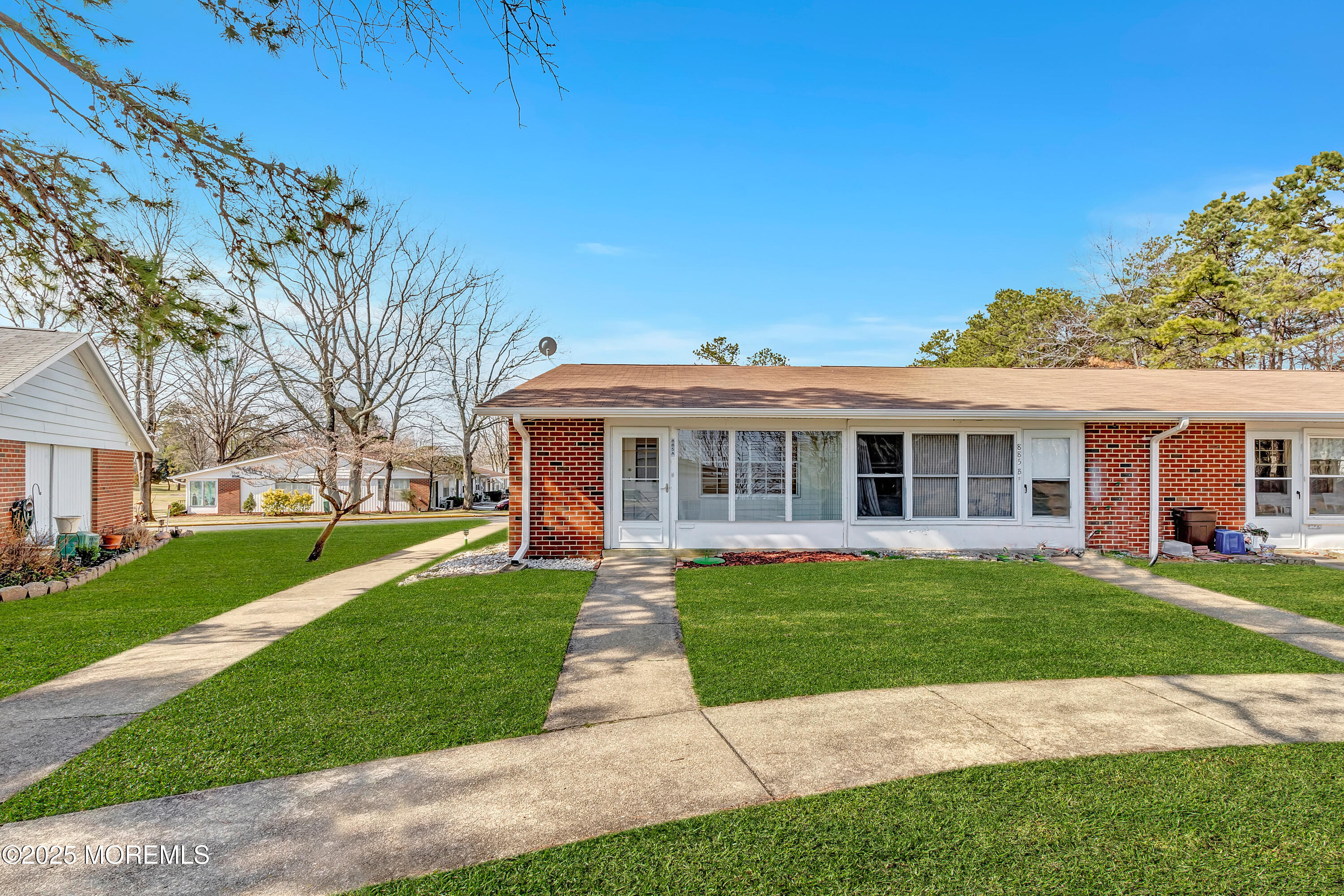 885A Inverness Court, Lakewood, New Jersey image 2