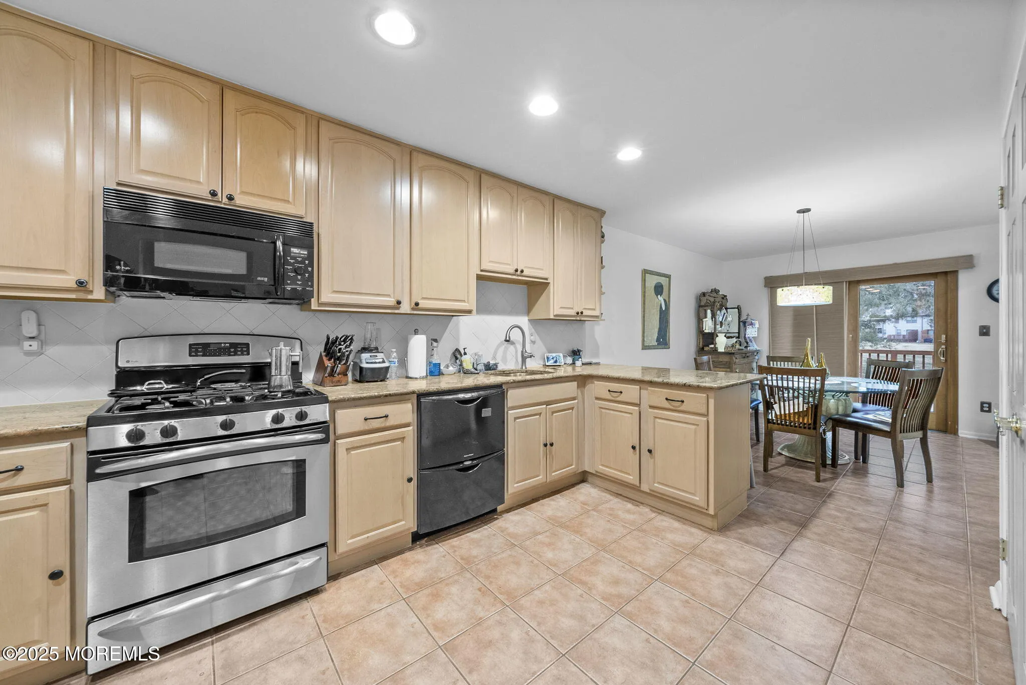 Manalapan, New Jersey 07726, United States, 3 Bedrooms Bedrooms, ,4 BathroomsBathrooms,Residential,Coming Soon,97929