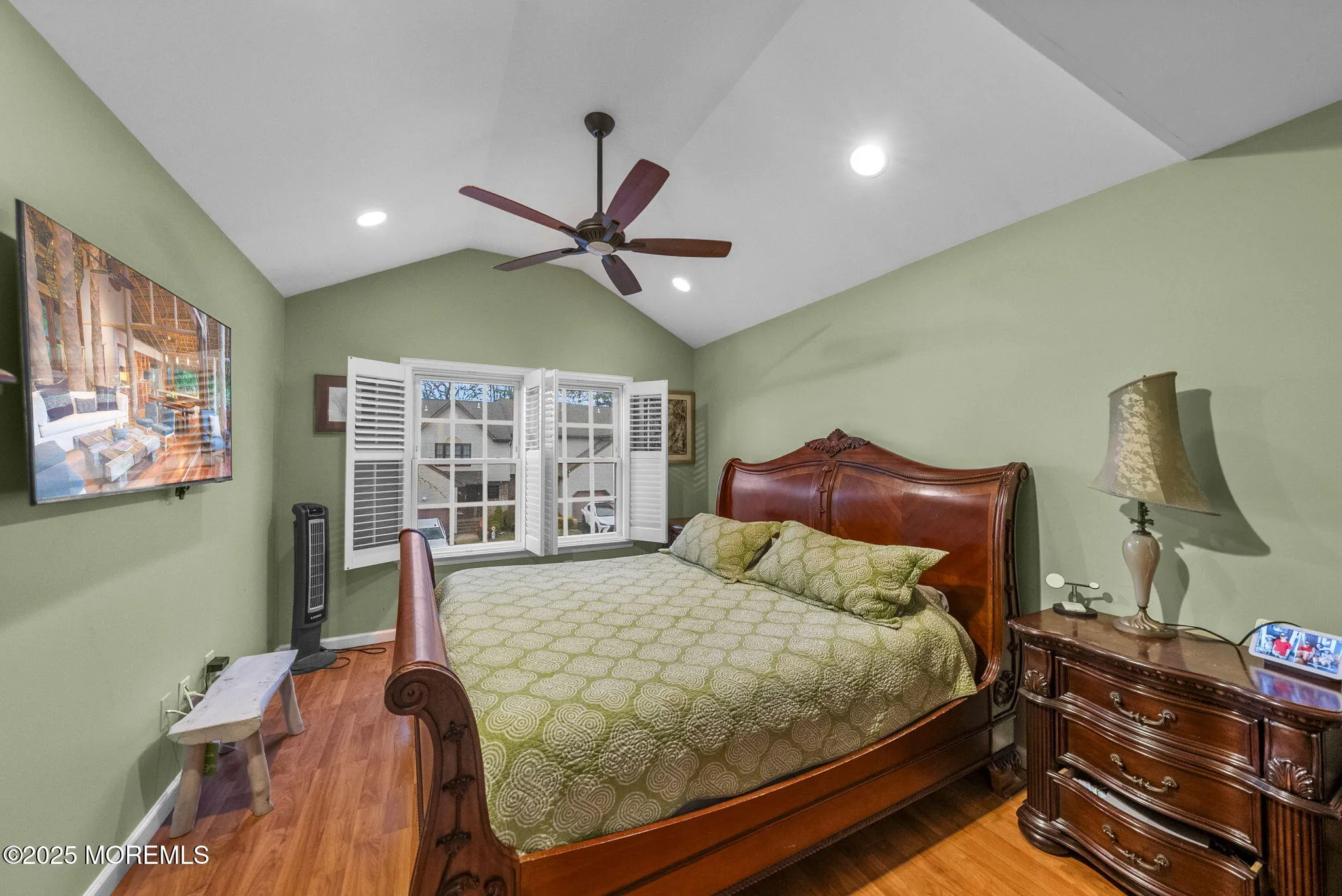 Manalapan, New Jersey 07726, United States, 3 Bedrooms Bedrooms, ,4 BathroomsBathrooms,Residential,Coming Soon,97929