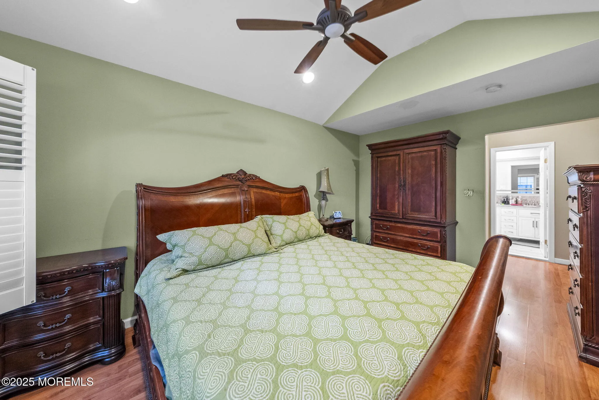 Manalapan, New Jersey 07726, United States, 3 Bedrooms Bedrooms, ,4 BathroomsBathrooms,Residential,Coming Soon,97929