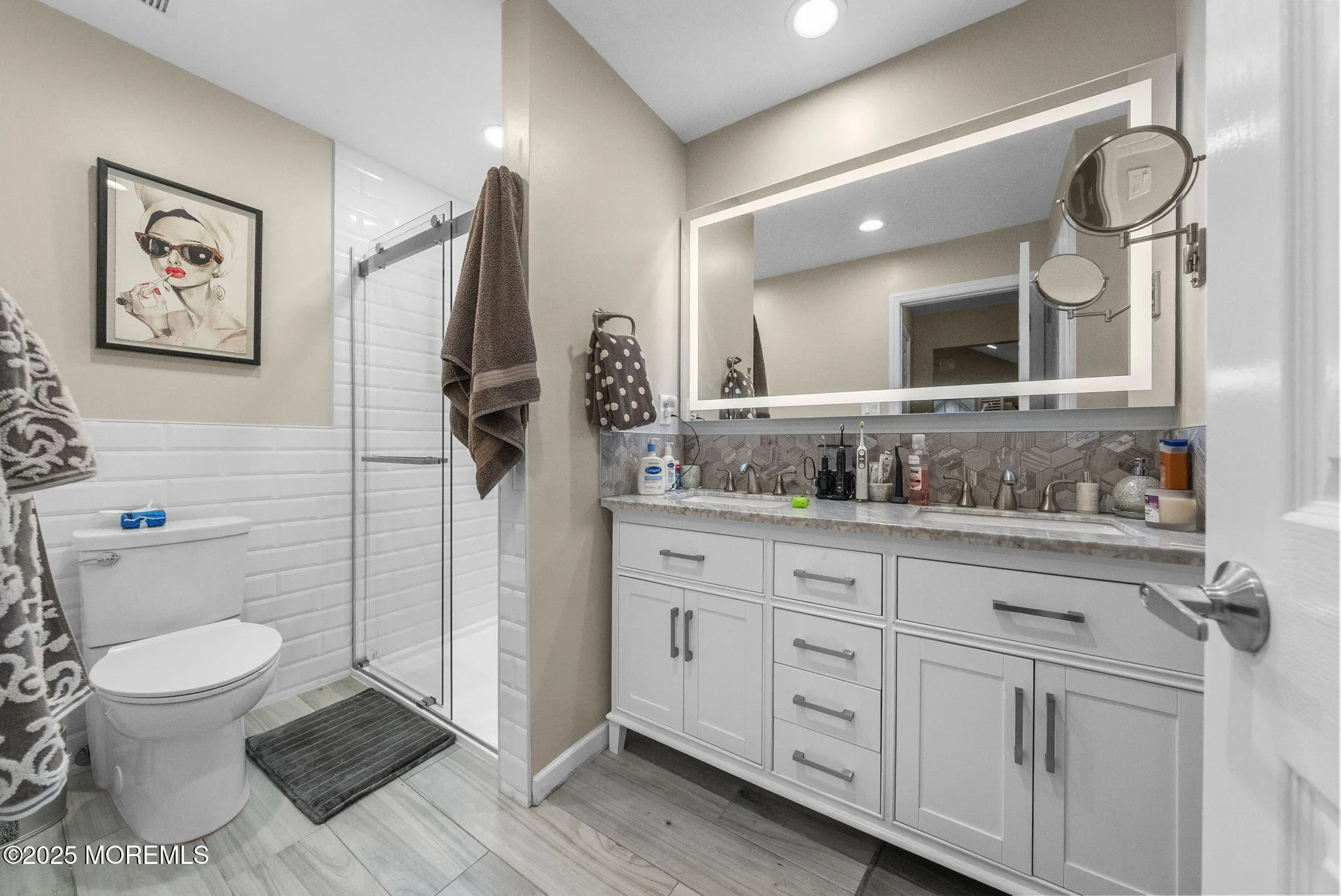 Manalapan, New Jersey 07726, United States, 3 Bedrooms Bedrooms, ,4 BathroomsBathrooms,Residential,Coming Soon,97929