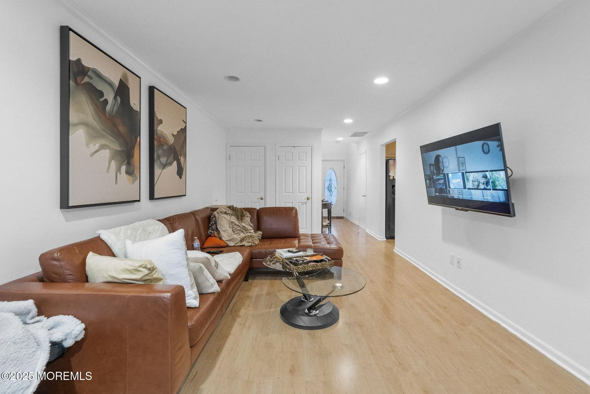 Manalapan, New Jersey 07726, United States, 3 Bedrooms Bedrooms, ,4 BathroomsBathrooms,Residential,Coming Soon,97929