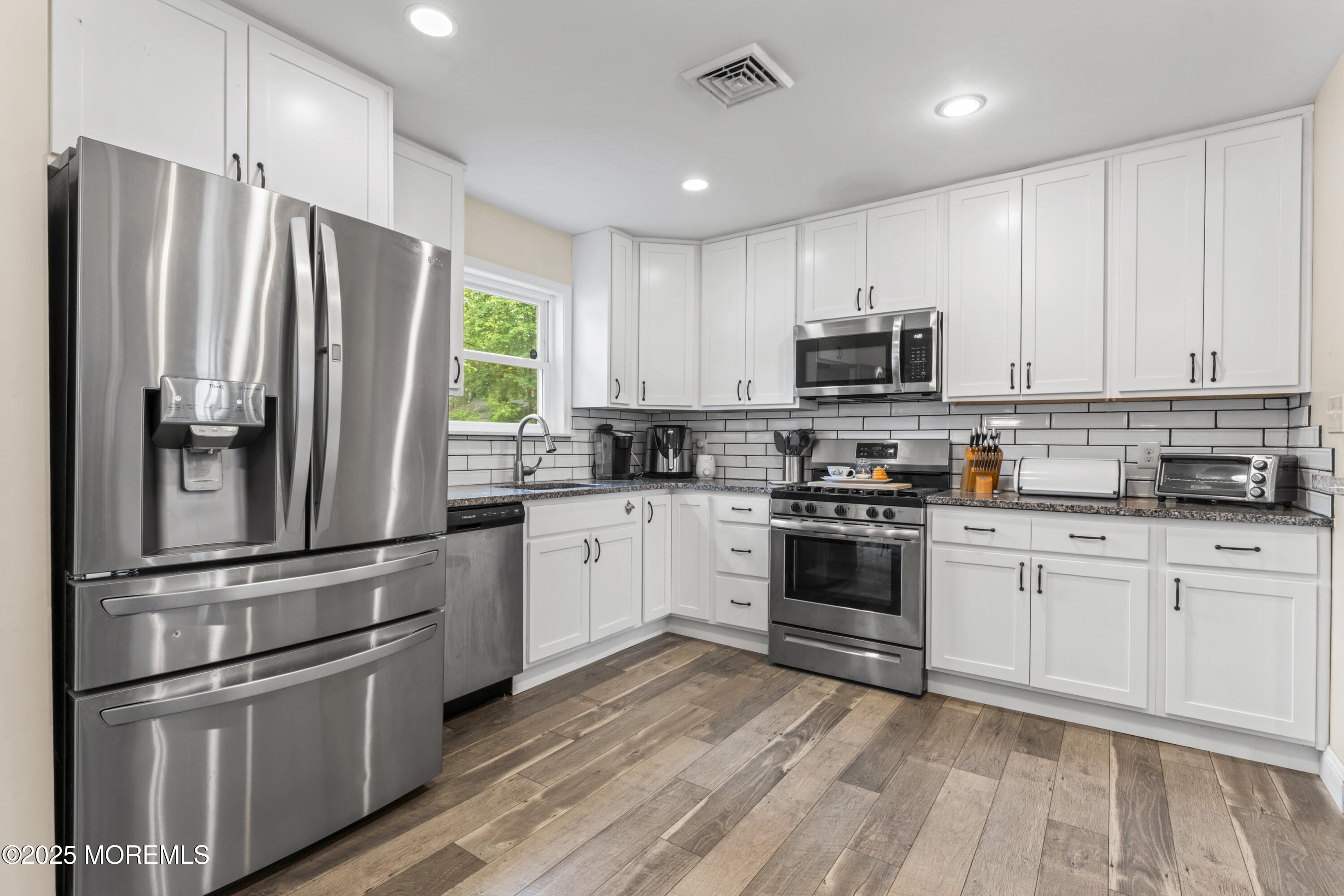 307 Seminole Trail, Browns Mills, New Jersey image 8