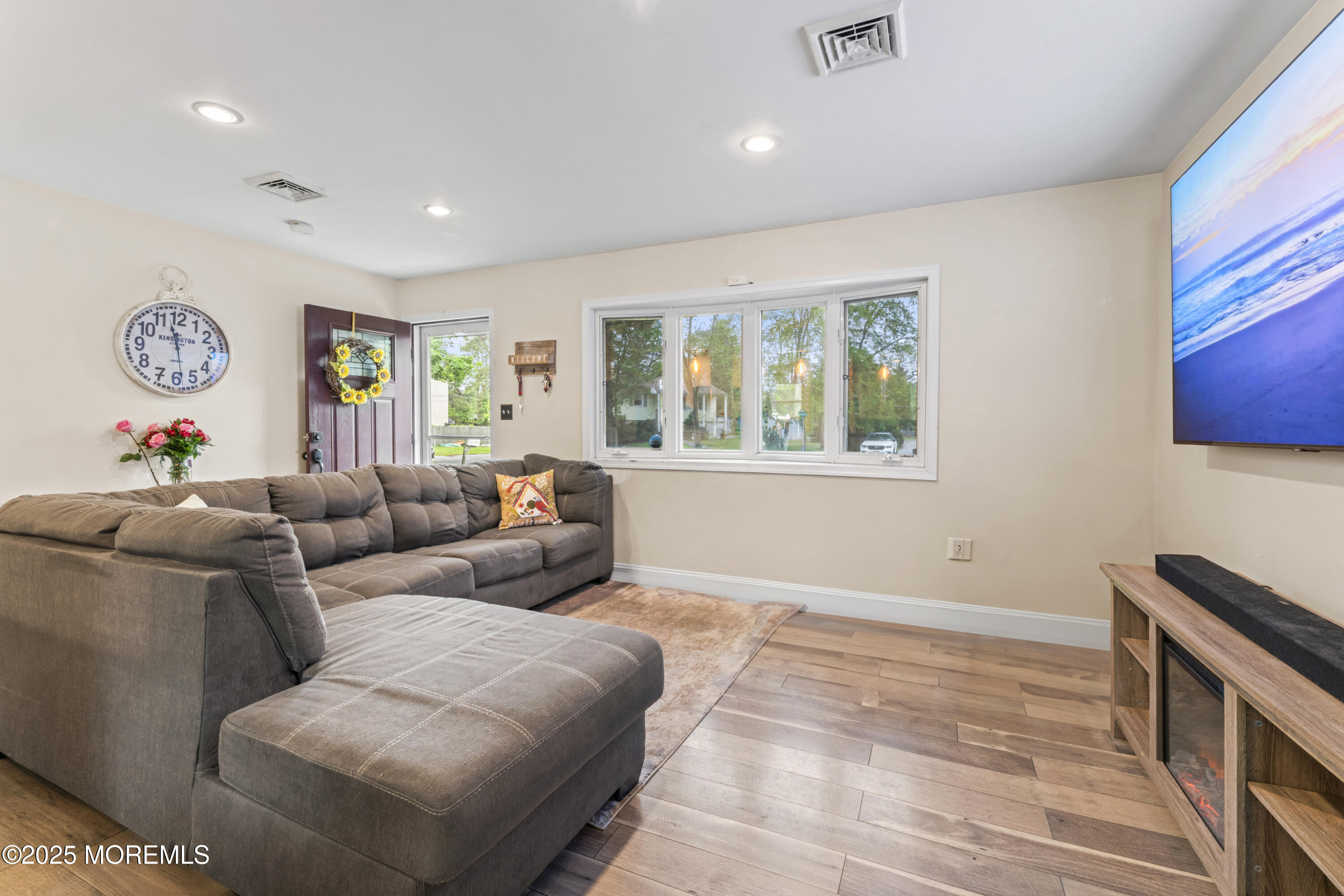 307 Seminole Trail, Browns Mills, New Jersey image 6
