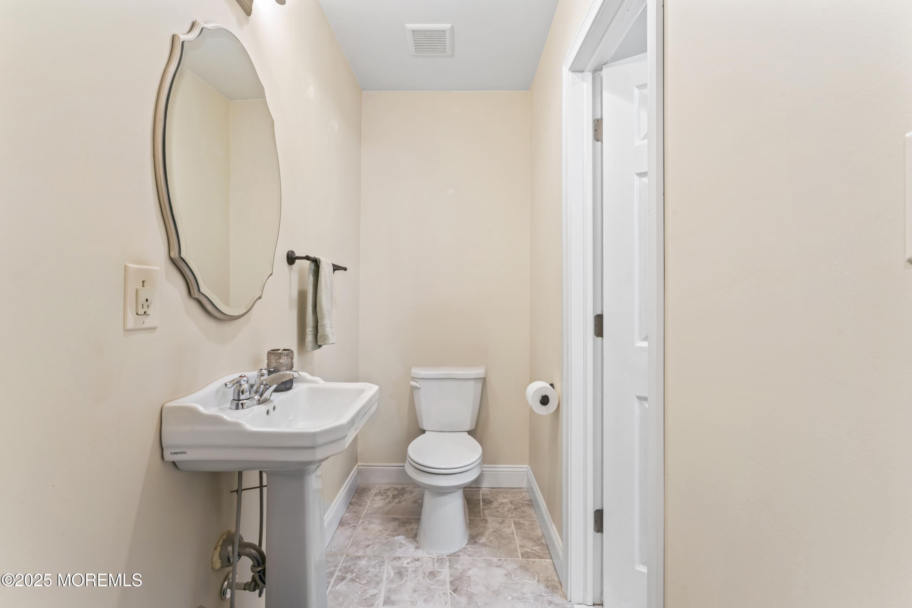 307 Seminole Trail, Browns Mills, New Jersey image 16