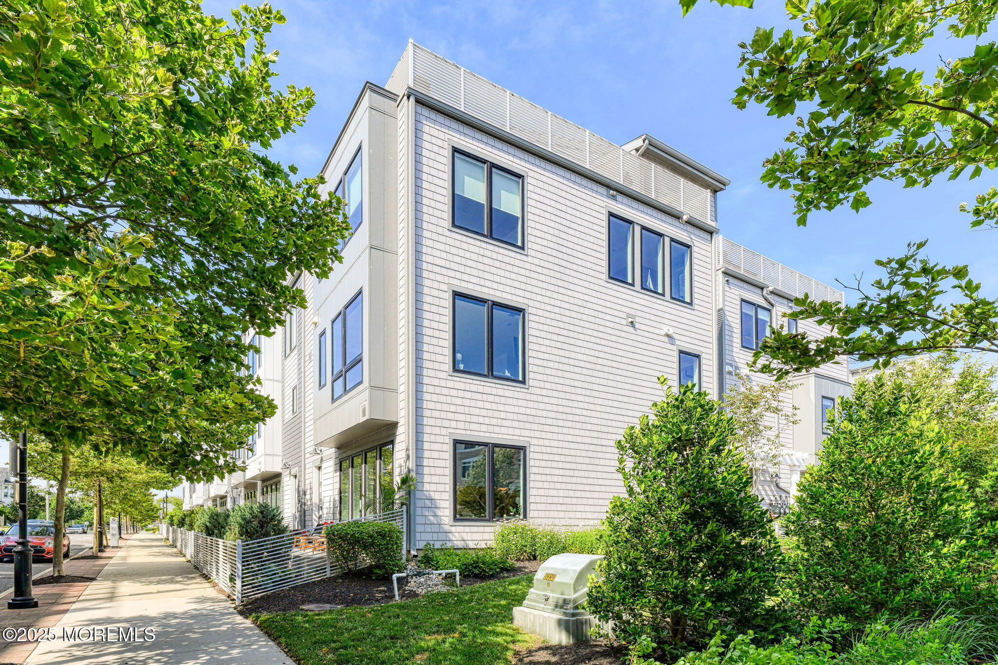 600 Heck Street 1