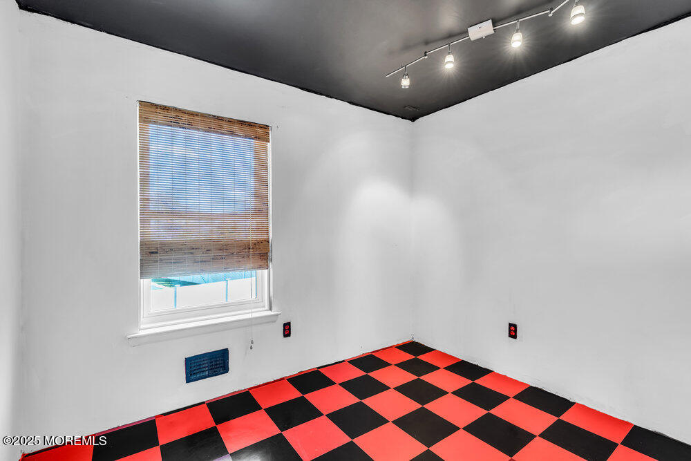101 Bristlecone Drive, Howell, New Jersey image 20